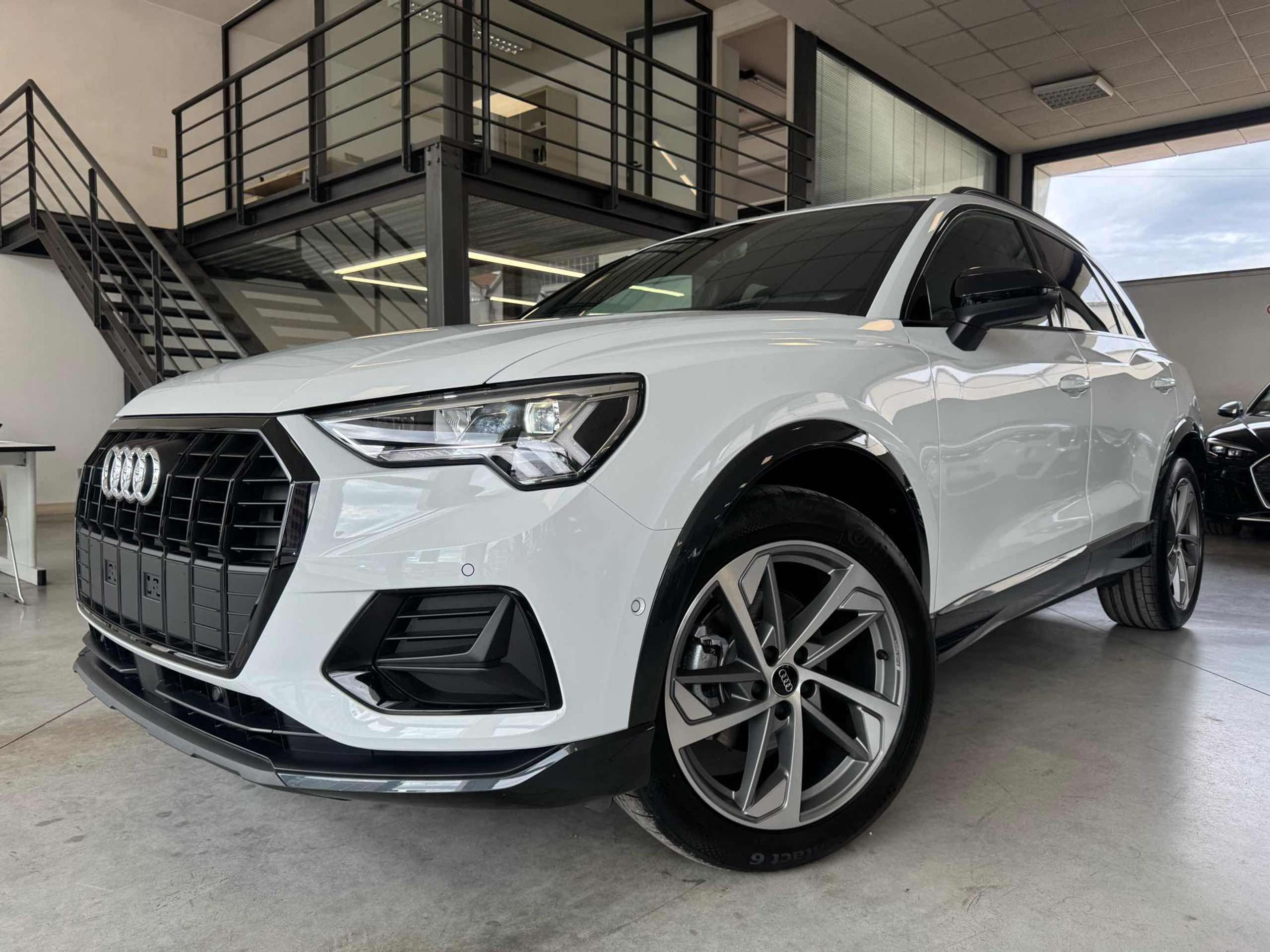 Audi - Q3