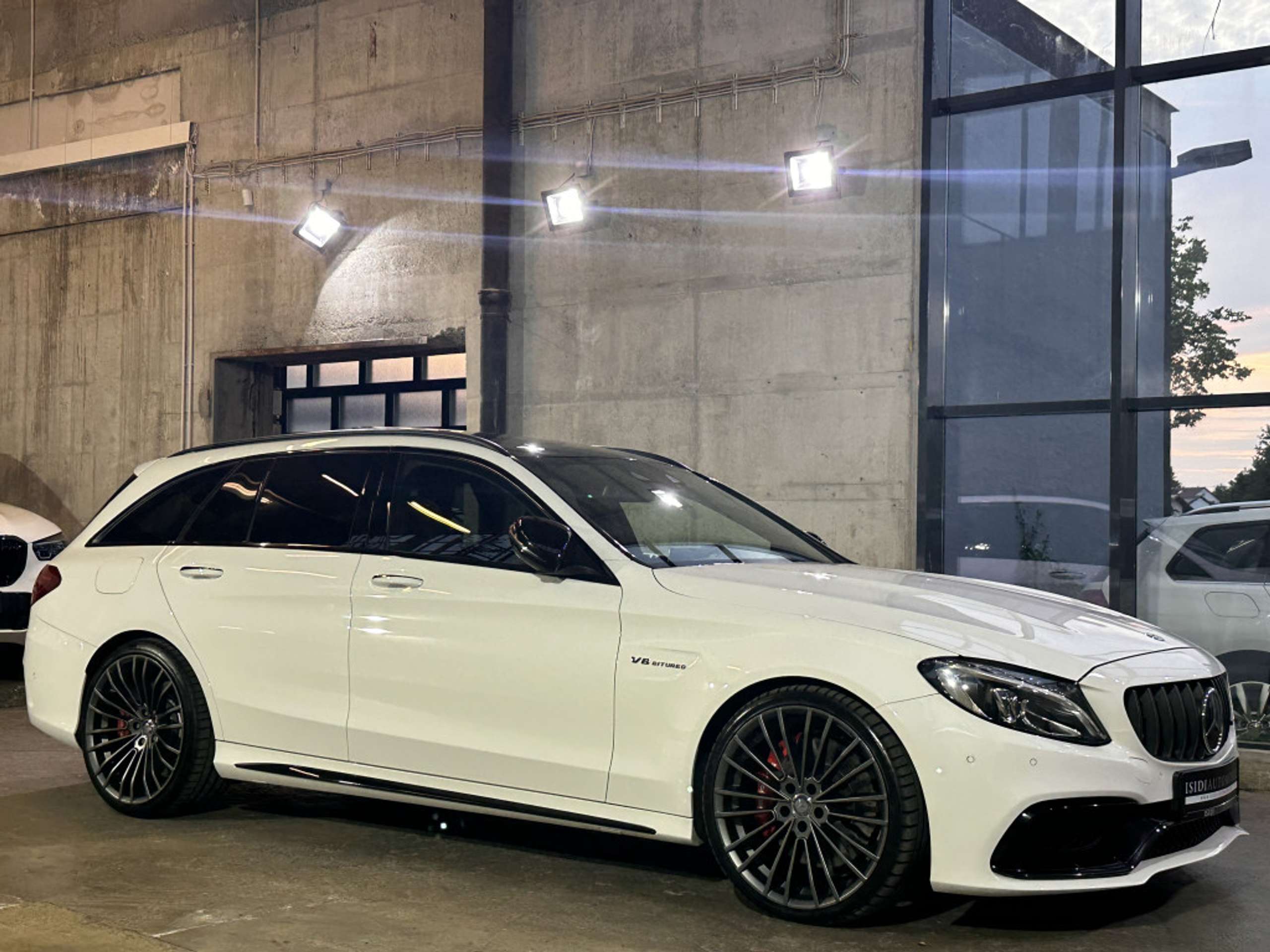 Mercedes-Benz - C 63 AMG