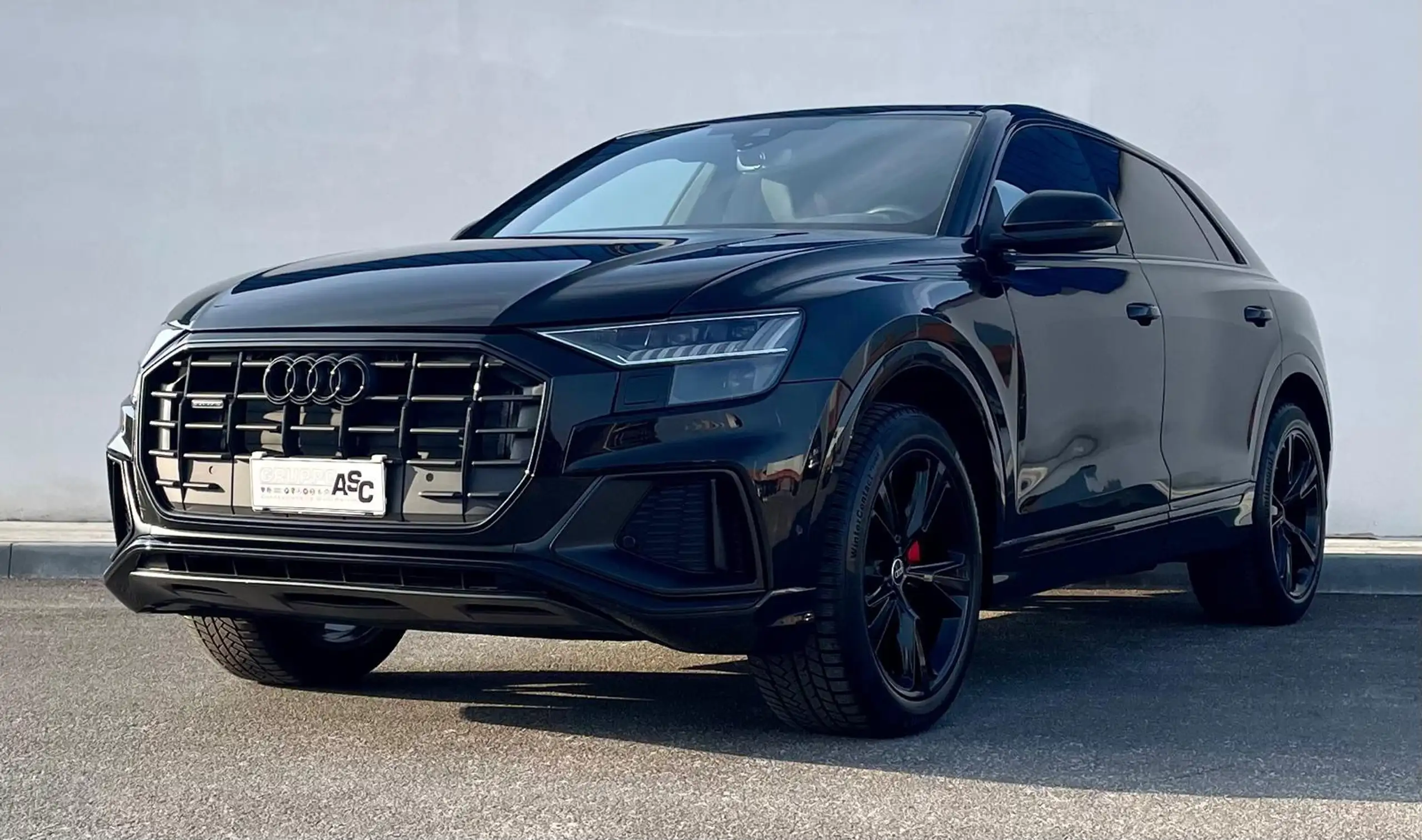 Audi - Q8