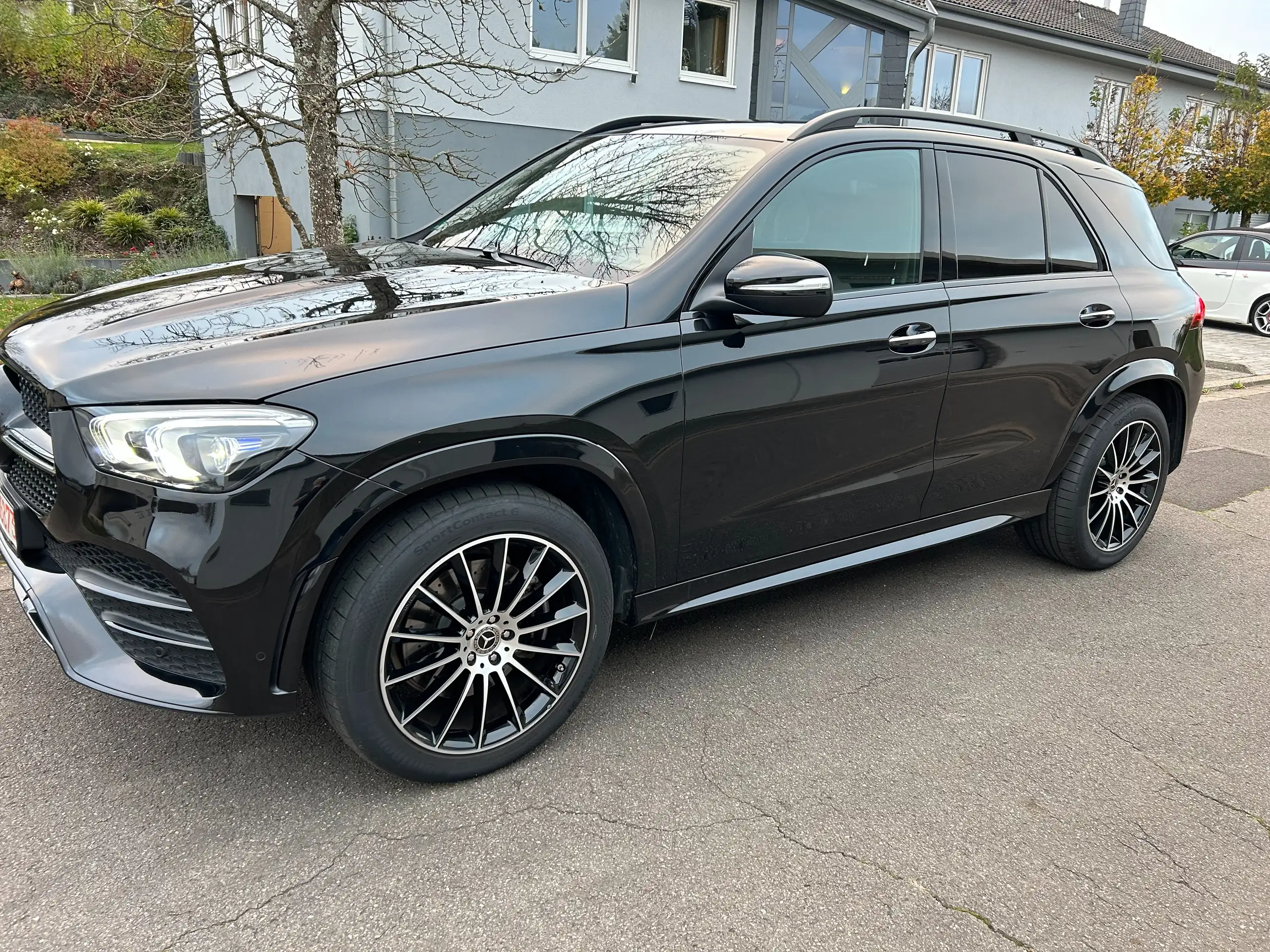 Mercedes-Benz - GLE 300