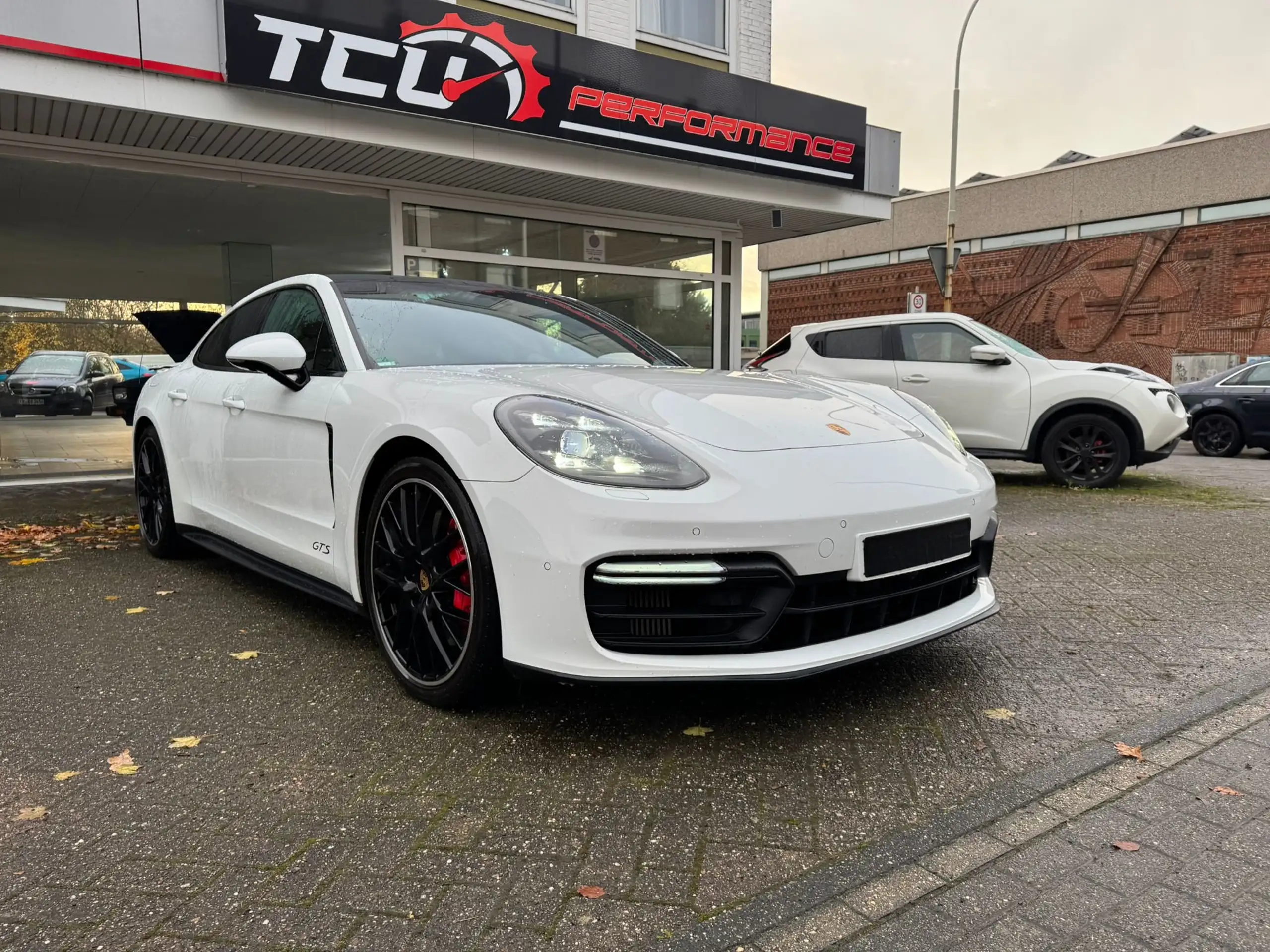 Porsche - Panamera