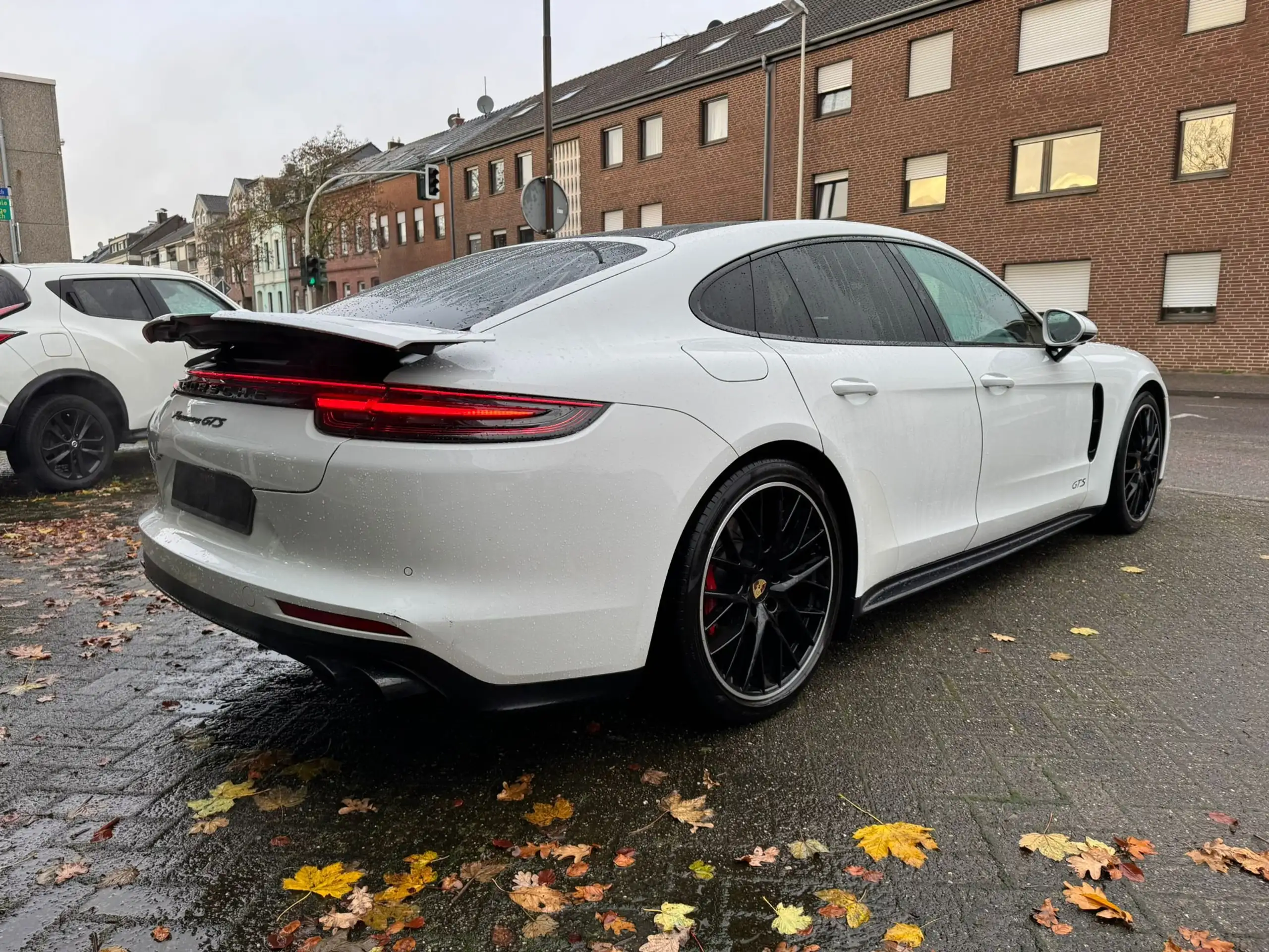 Porsche - Panamera