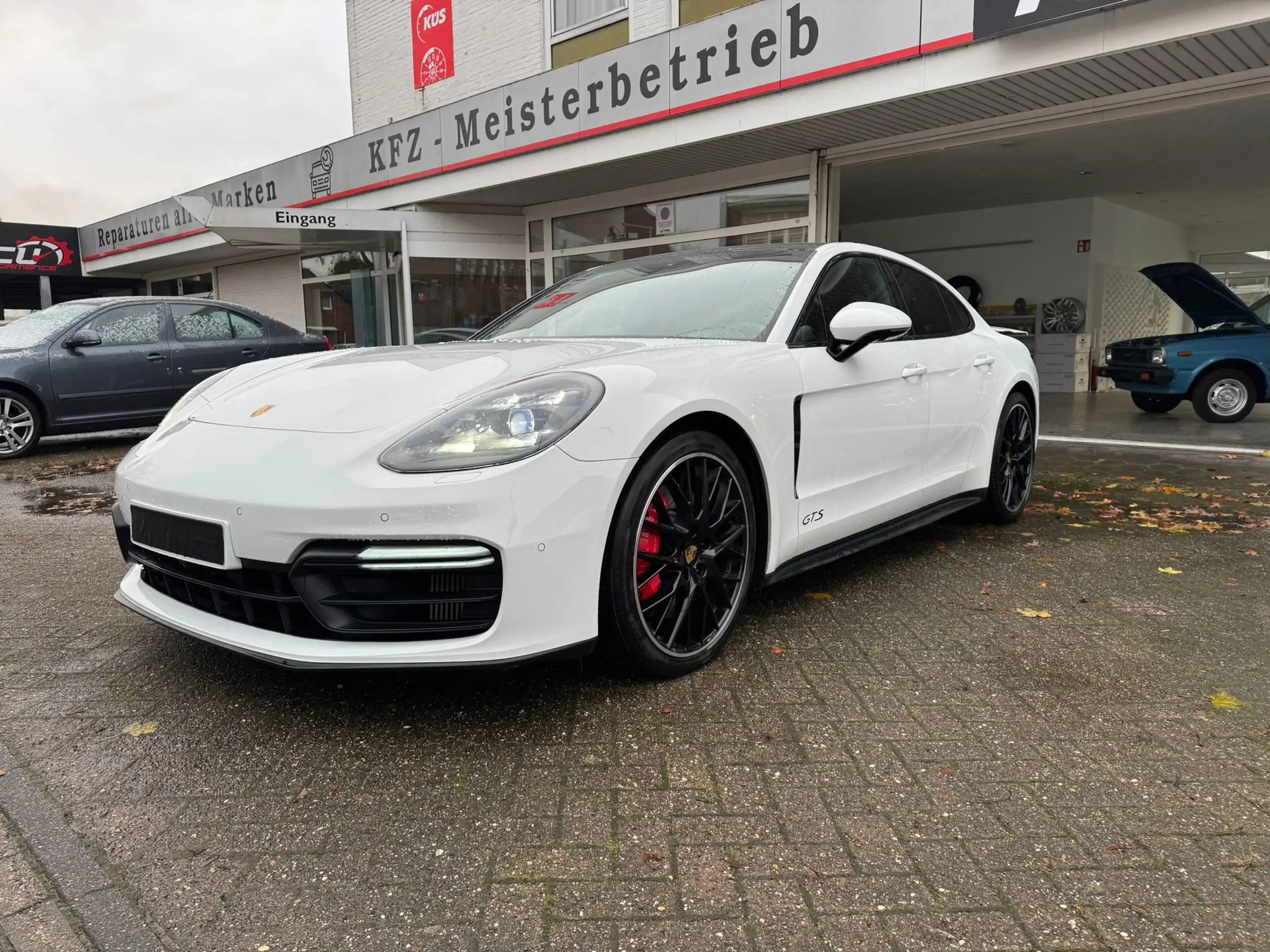 Porsche - Panamera