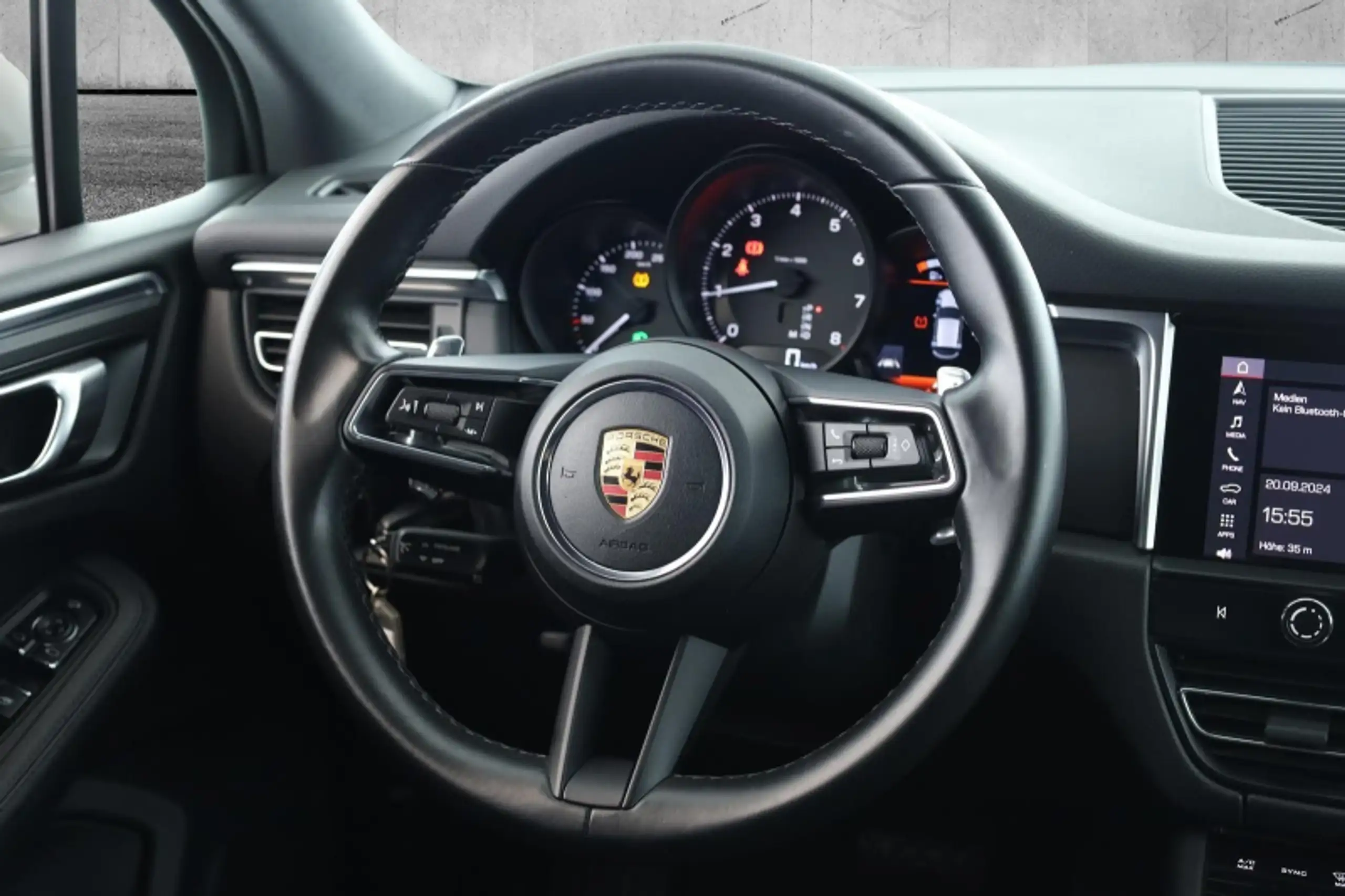 Porsche - Macan