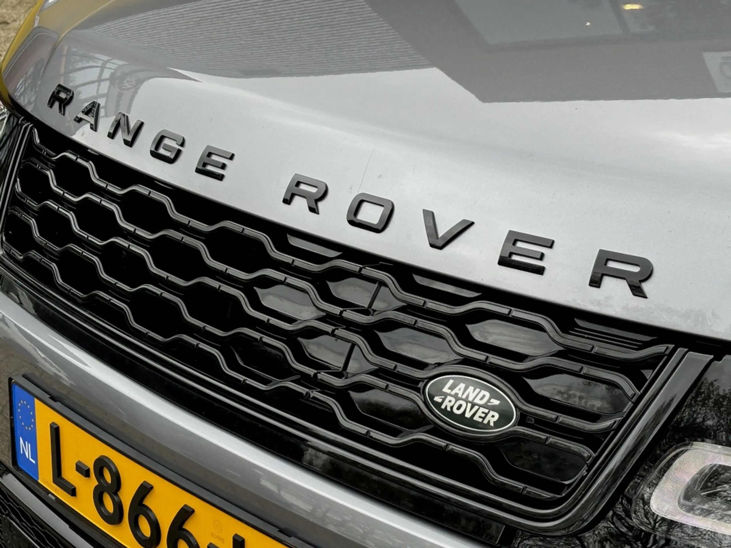 Land Rover - Range Rover Sport