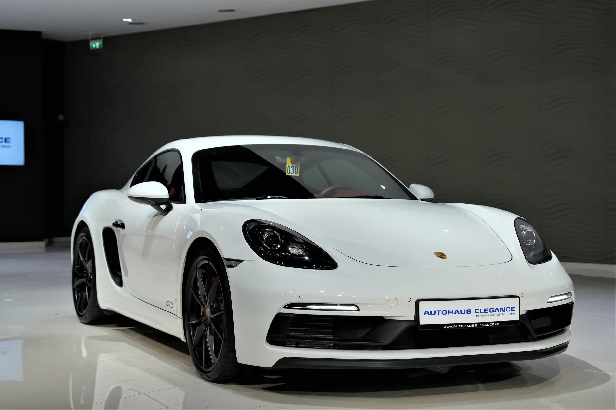 Porsche - Cayman