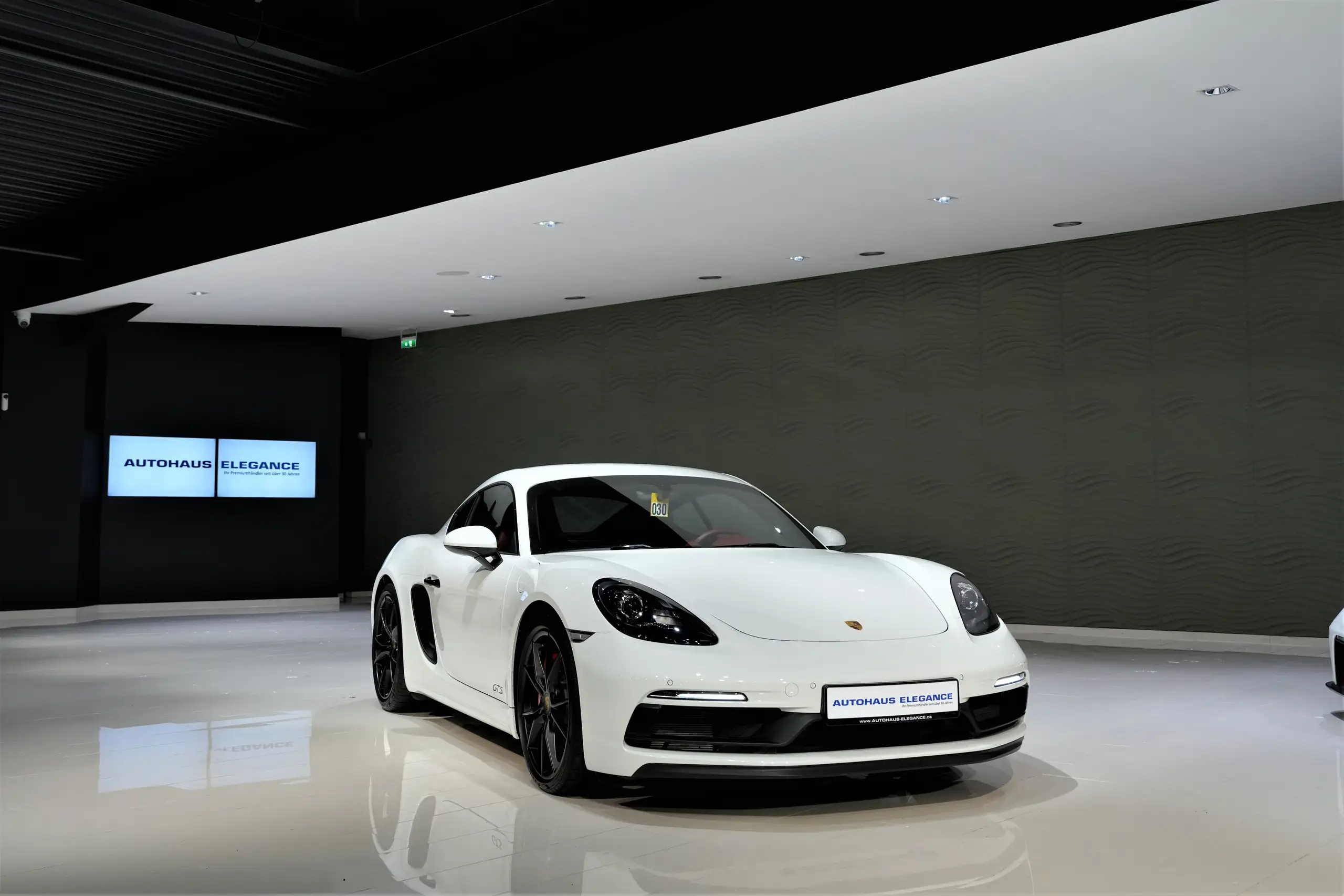 Porsche - Cayman