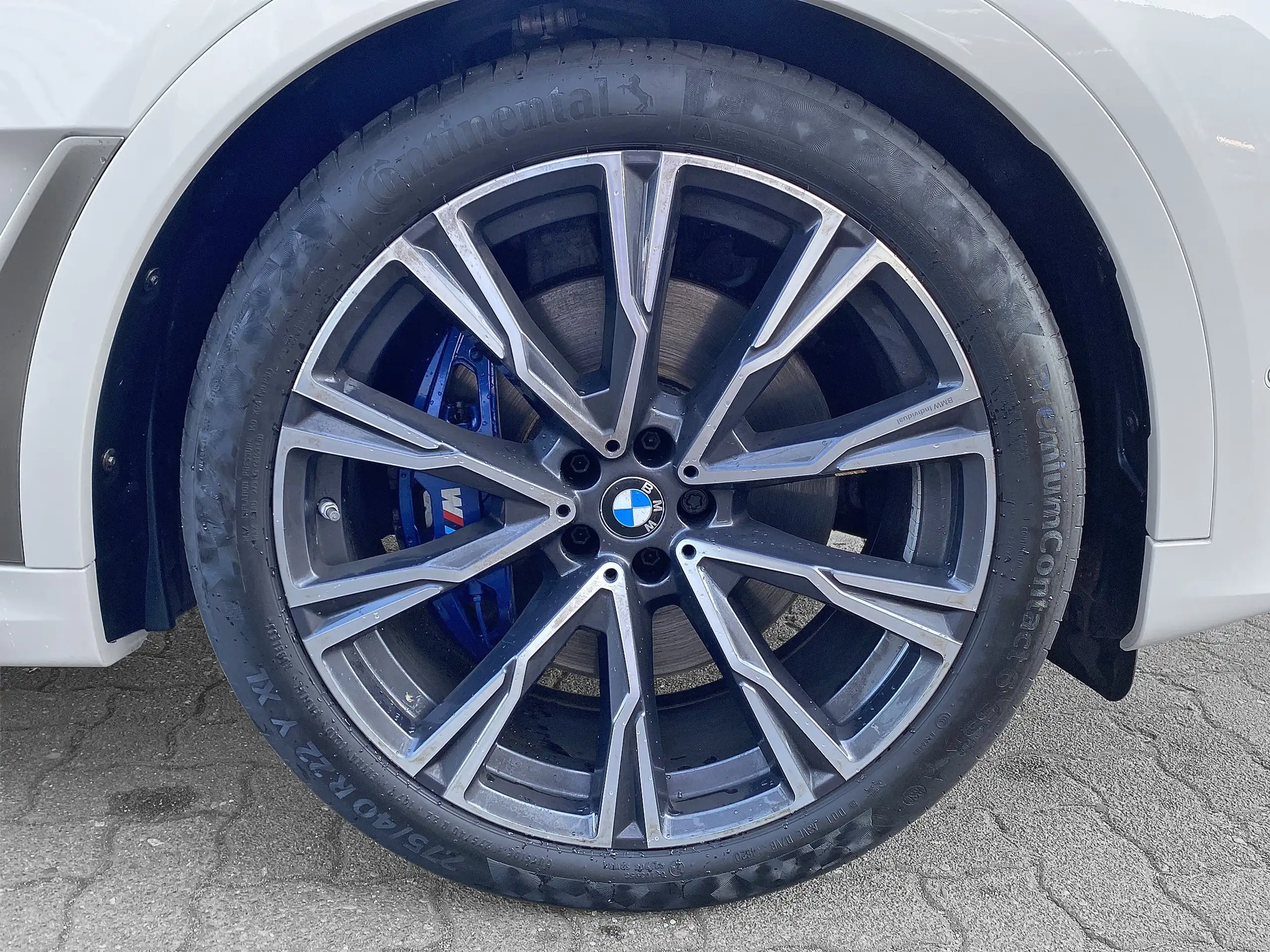 BMW - X7 M