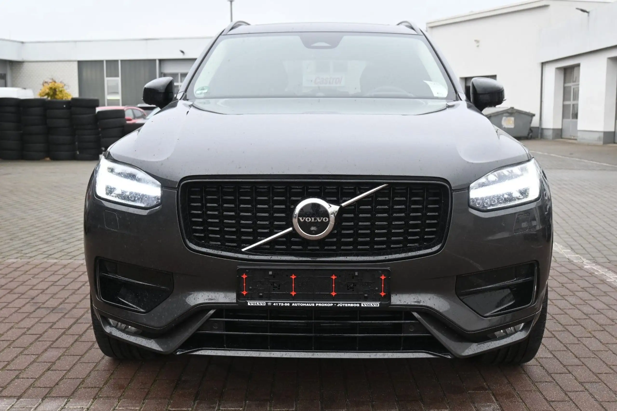 Volvo - XC90