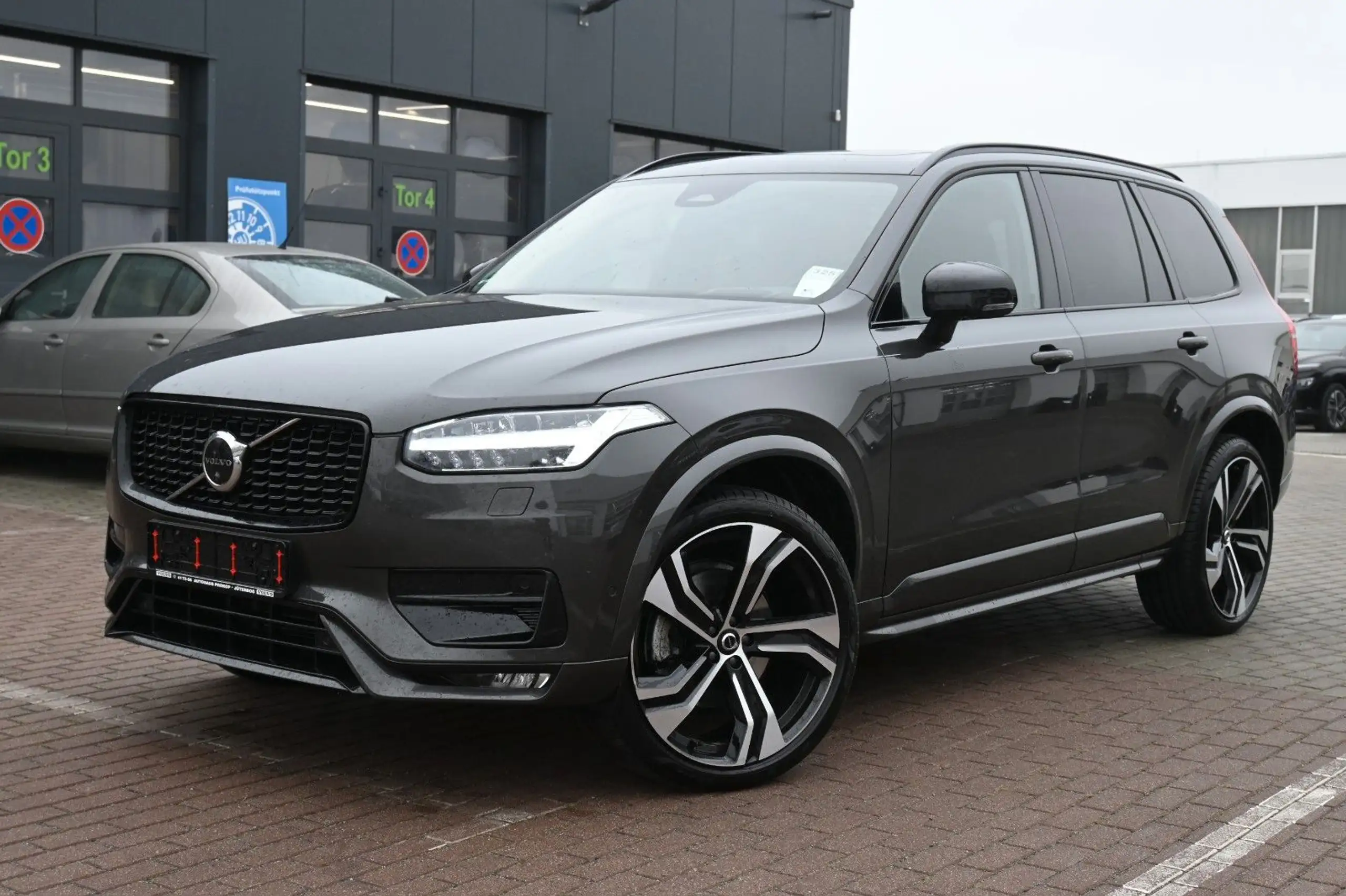 Volvo - XC90