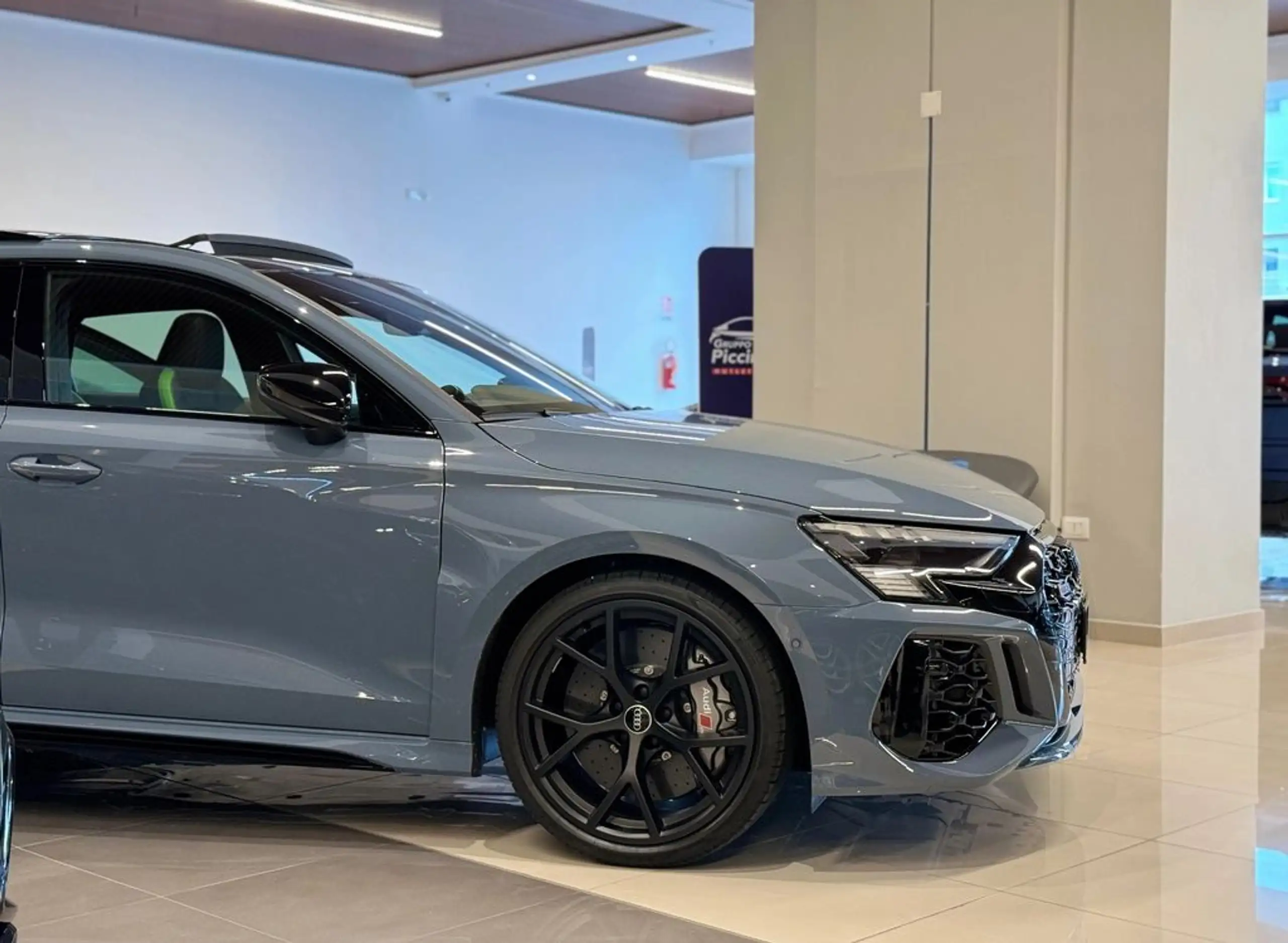 Audi - RS3