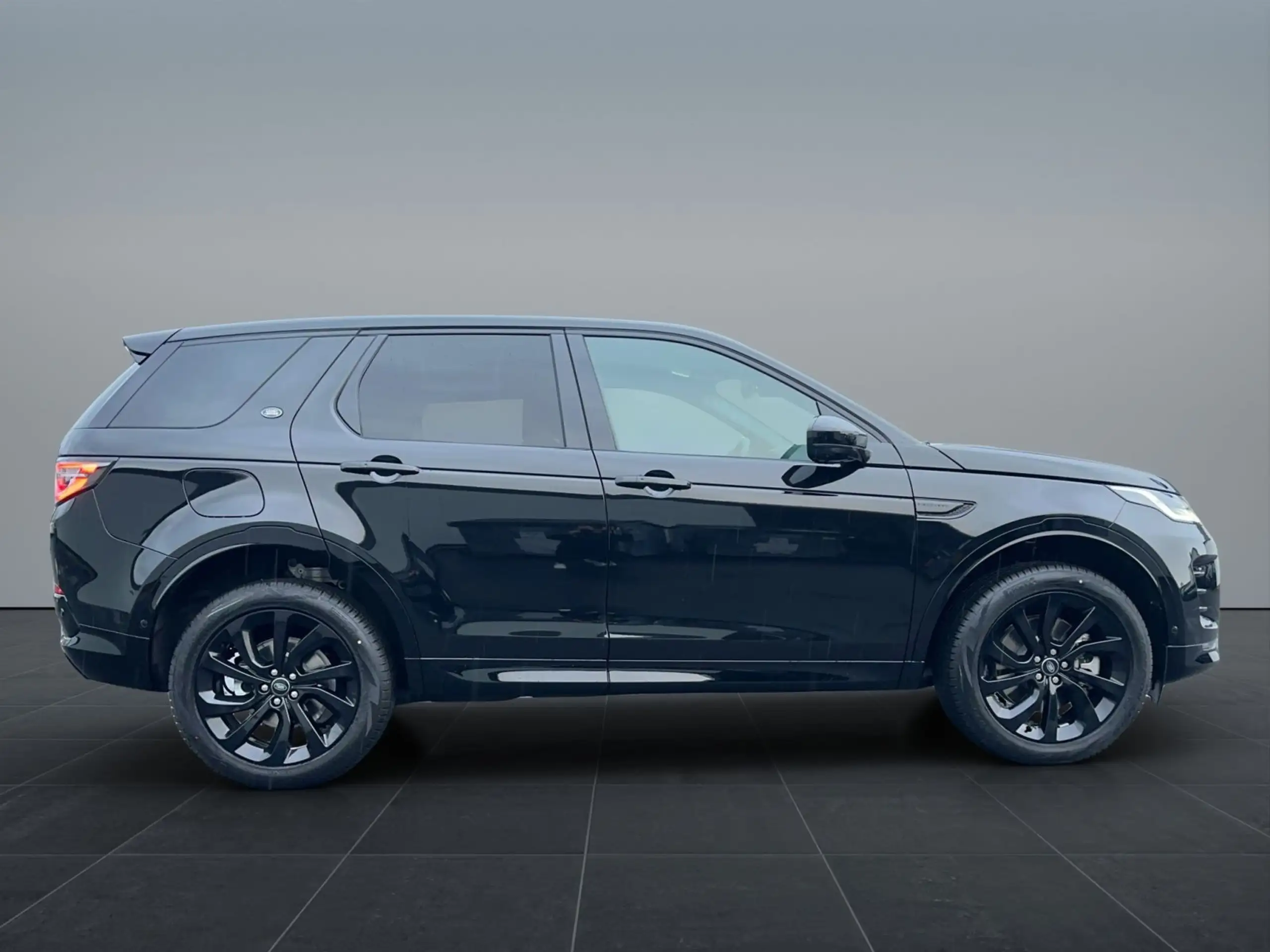 Land Rover - Discovery Sport