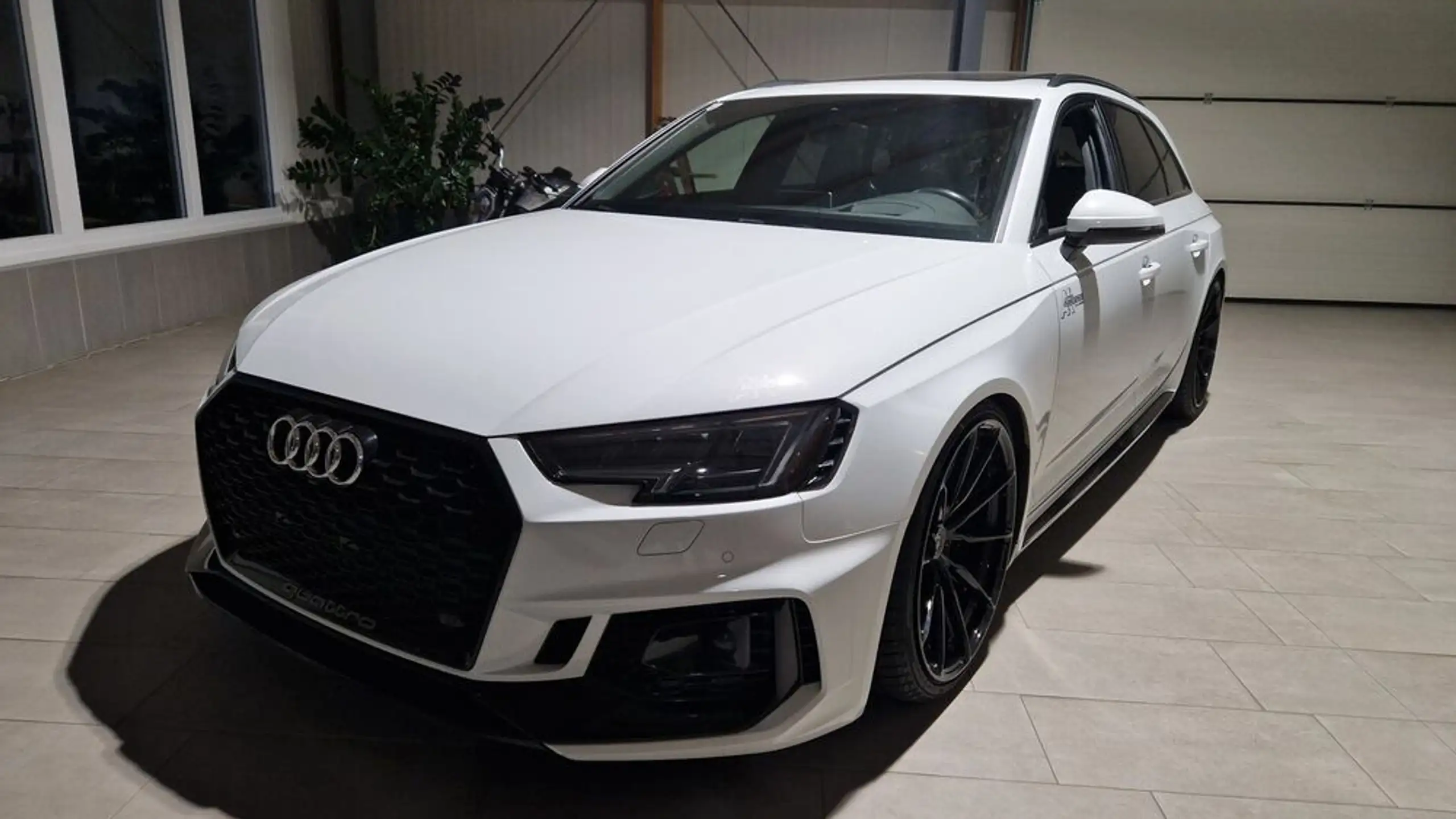 Audi RS4 2018