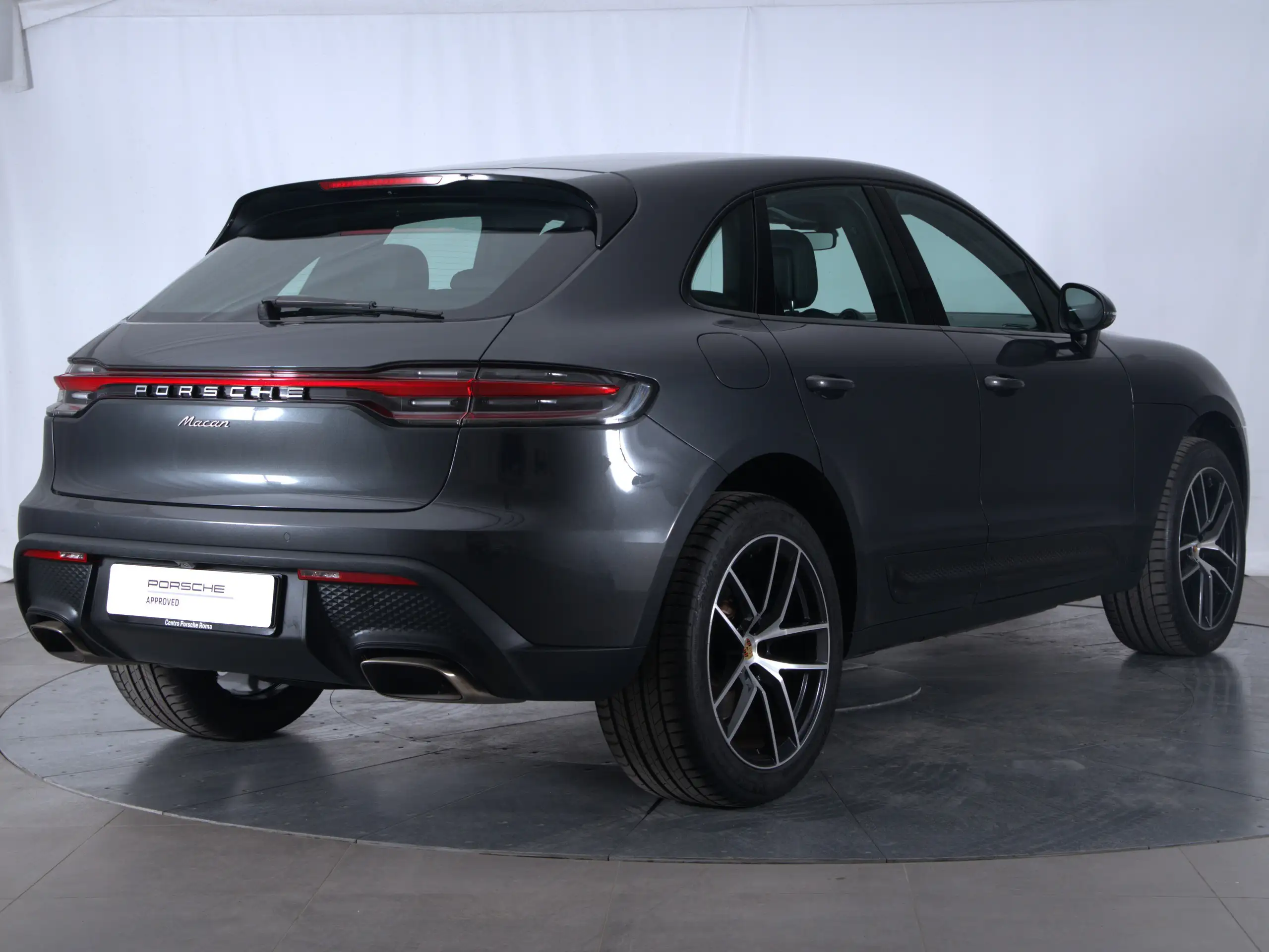 Porsche - Macan