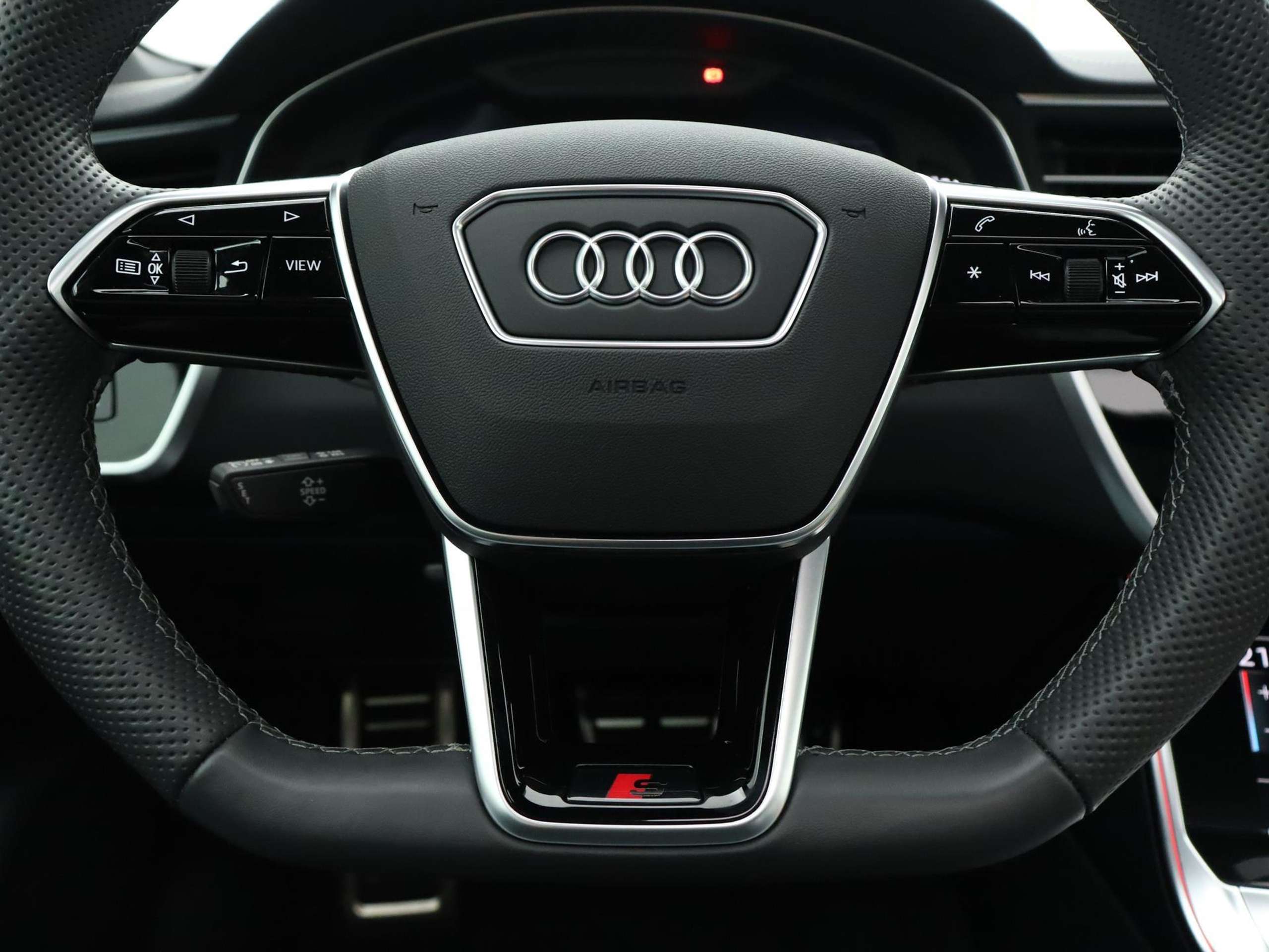 Audi - A6