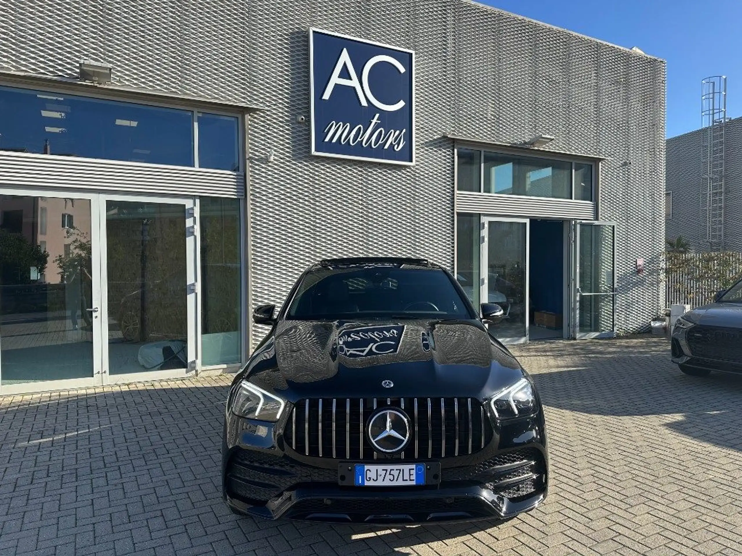 Mercedes-Benz - GLE 400