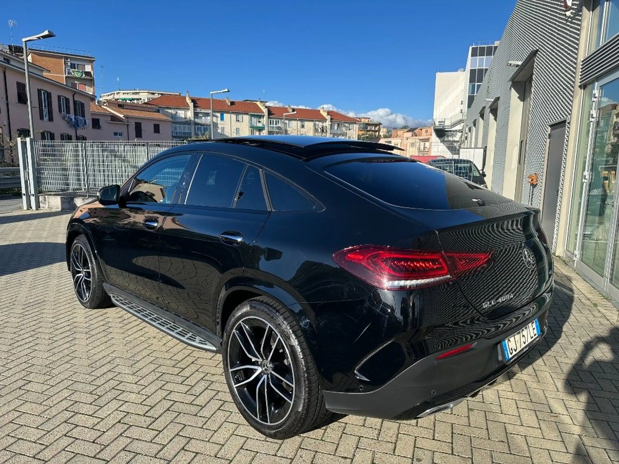 Mercedes-Benz - GLE 400