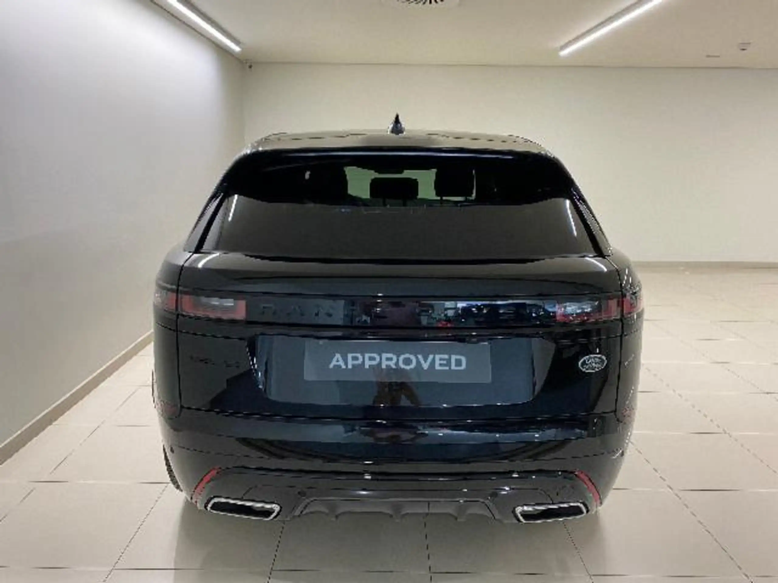 Land Rover - Range Rover Velar