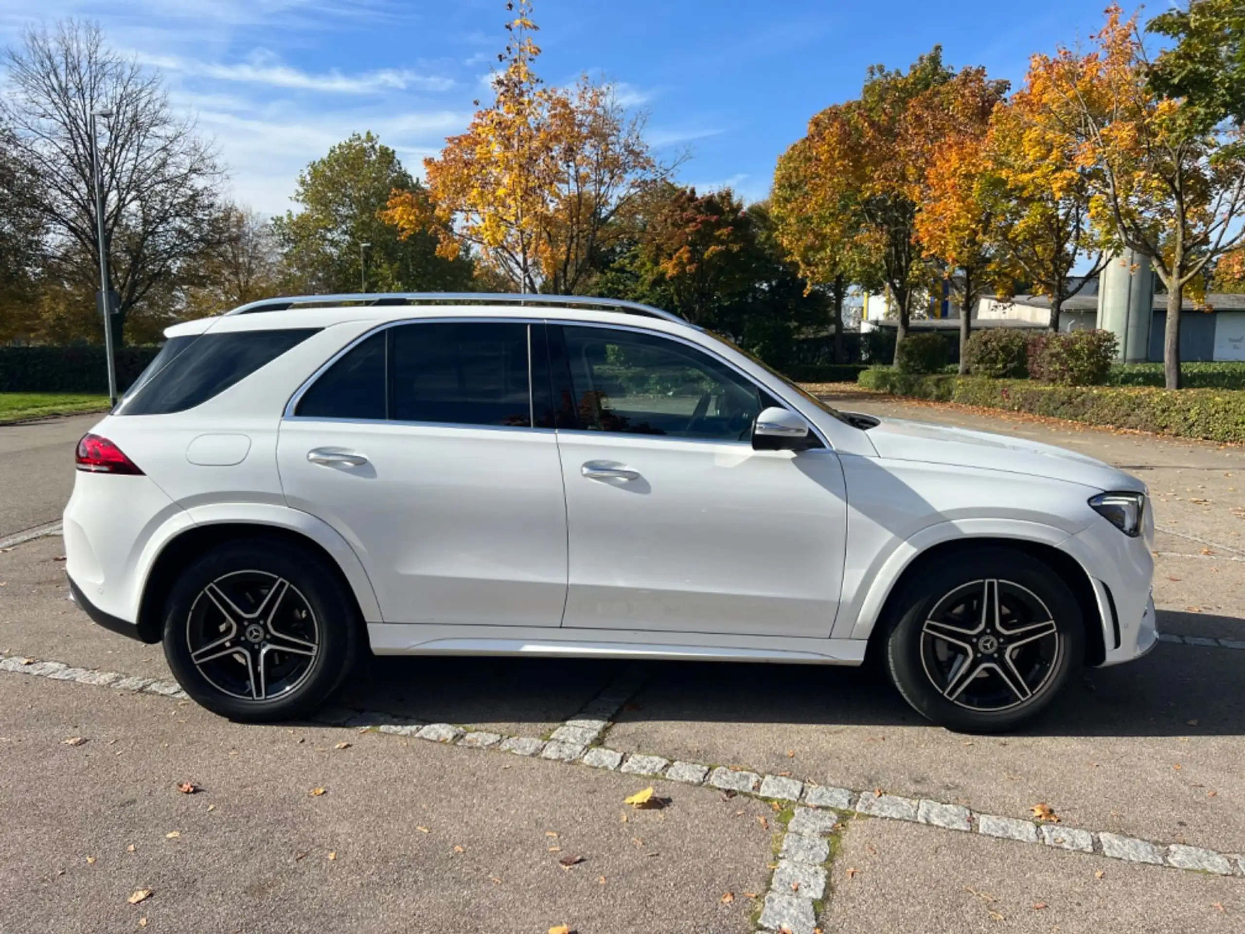 Mercedes-Benz - GLE 300