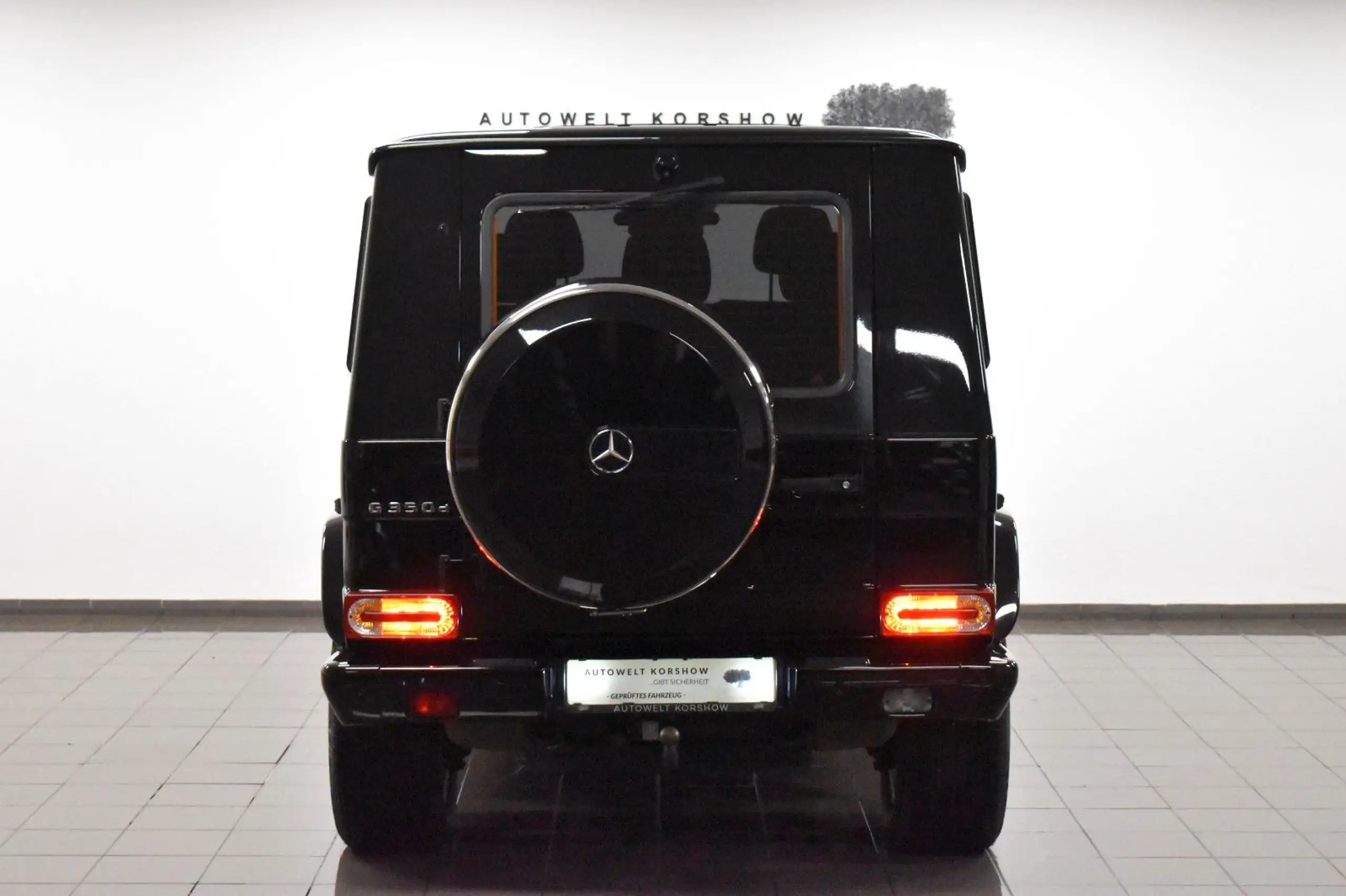 Mercedes-Benz - G 350