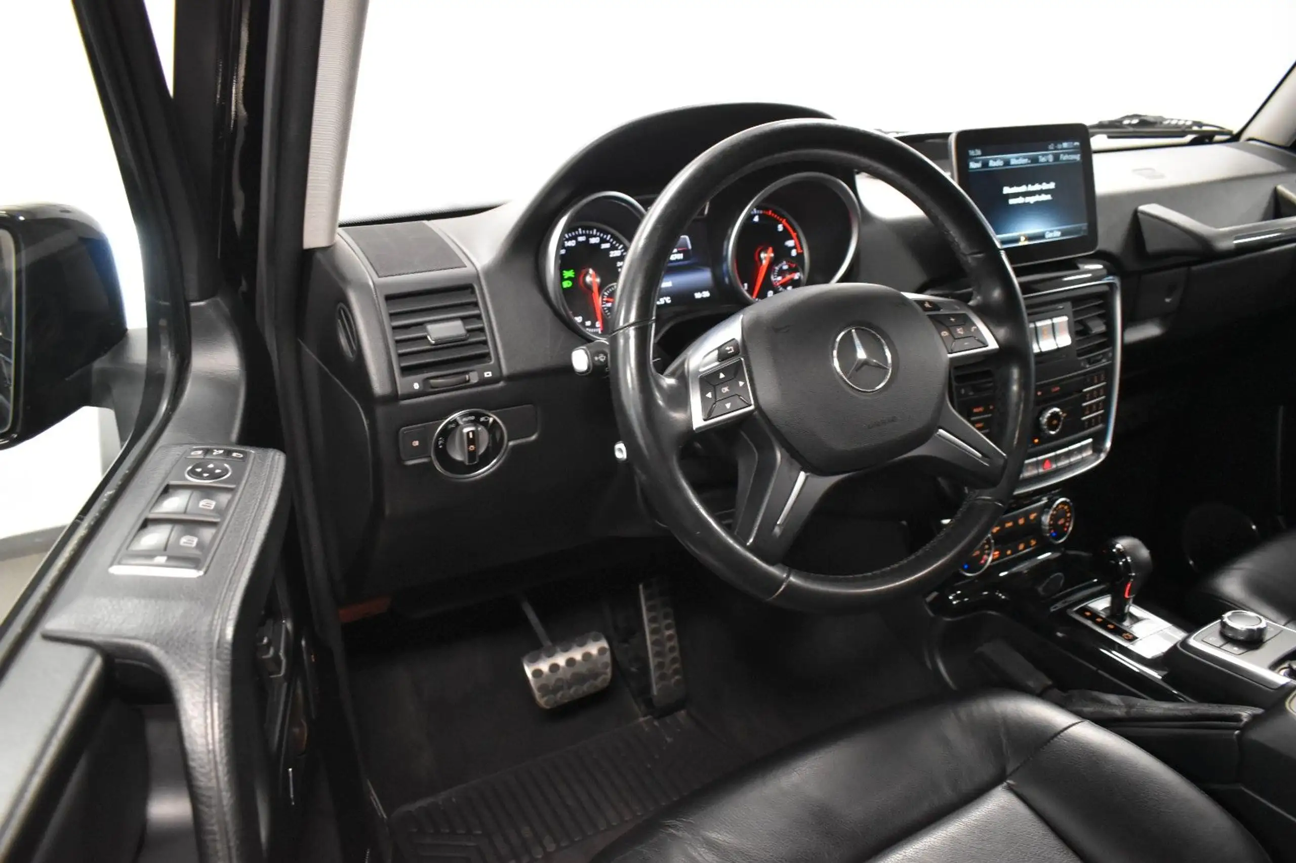 Mercedes-Benz - G 350