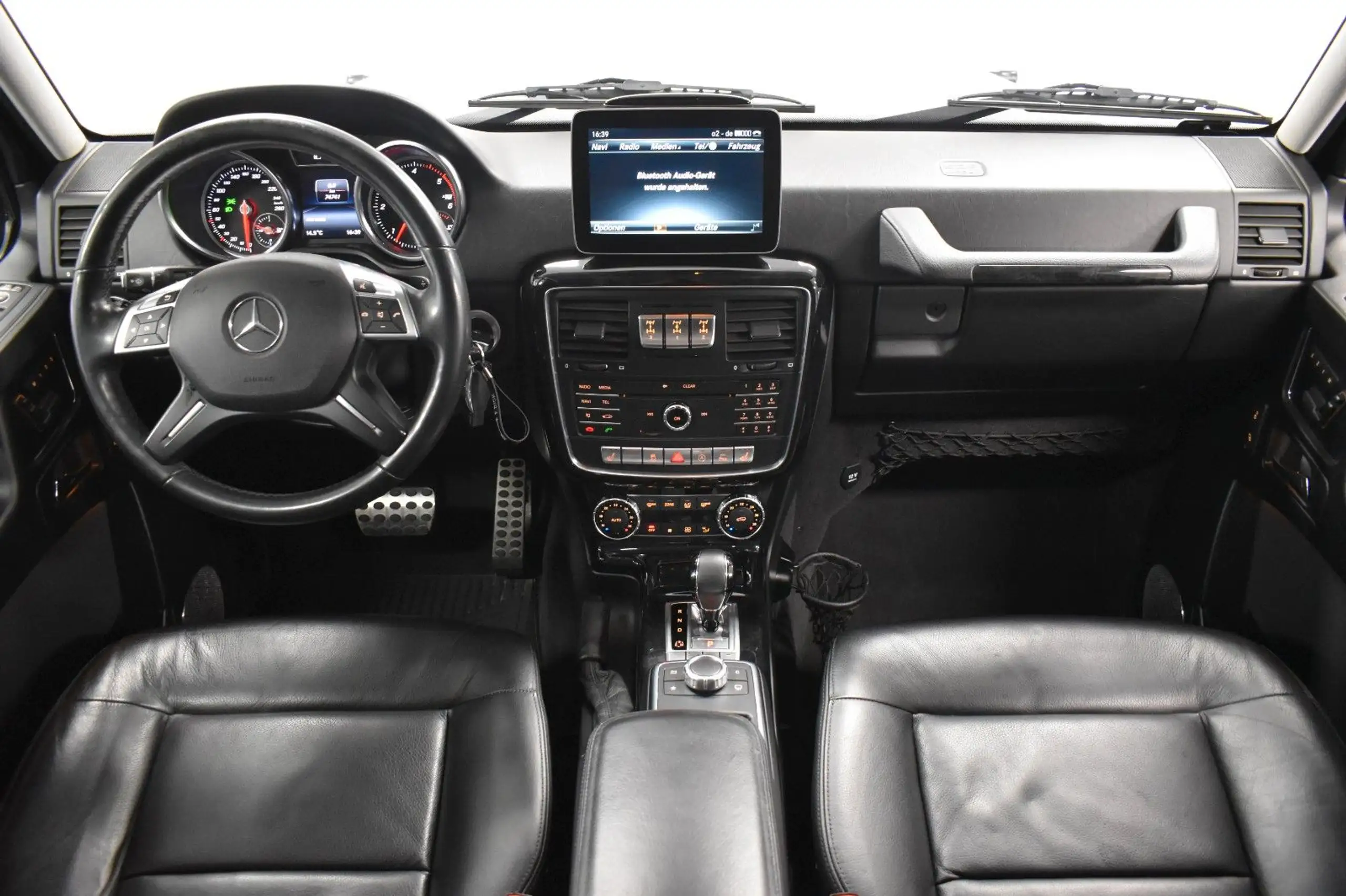 Mercedes-Benz - G 350