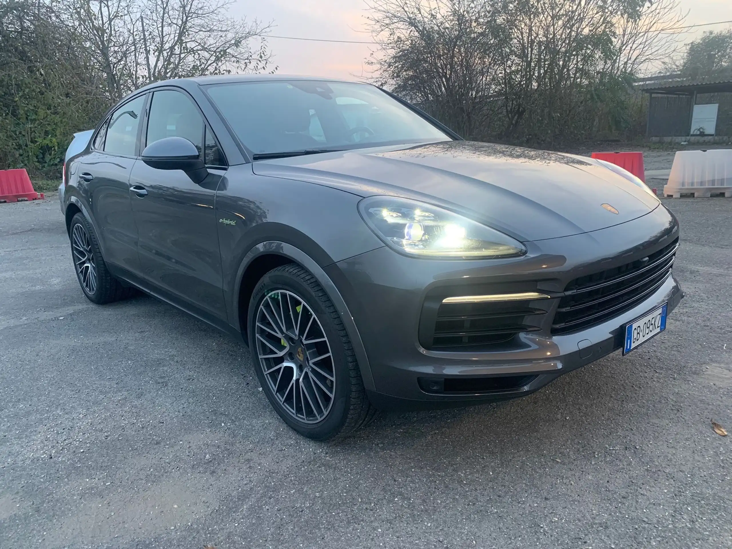 Porsche - Cayenne