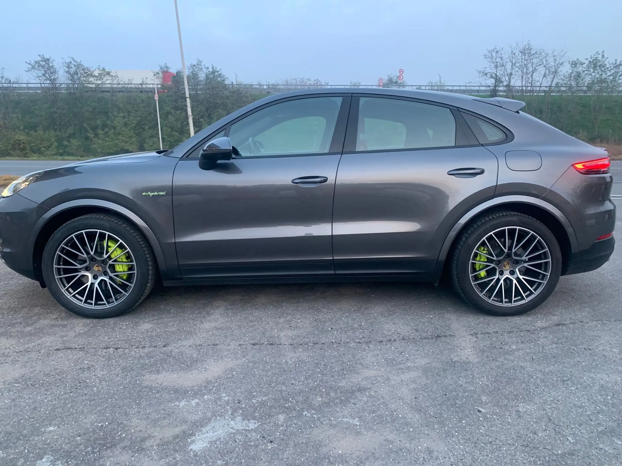 Porsche - Cayenne