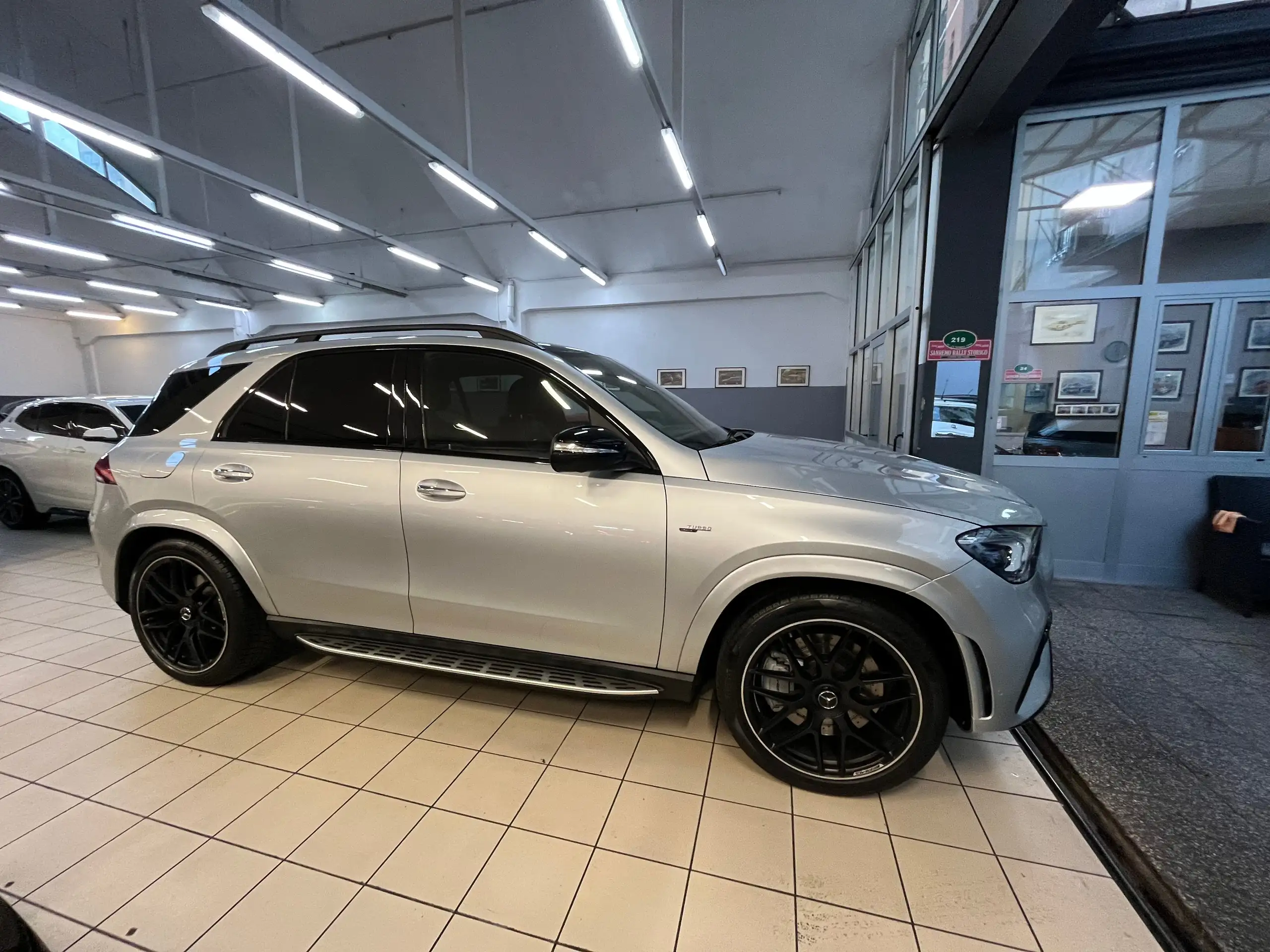 Mercedes-Benz - GLE 53 AMG