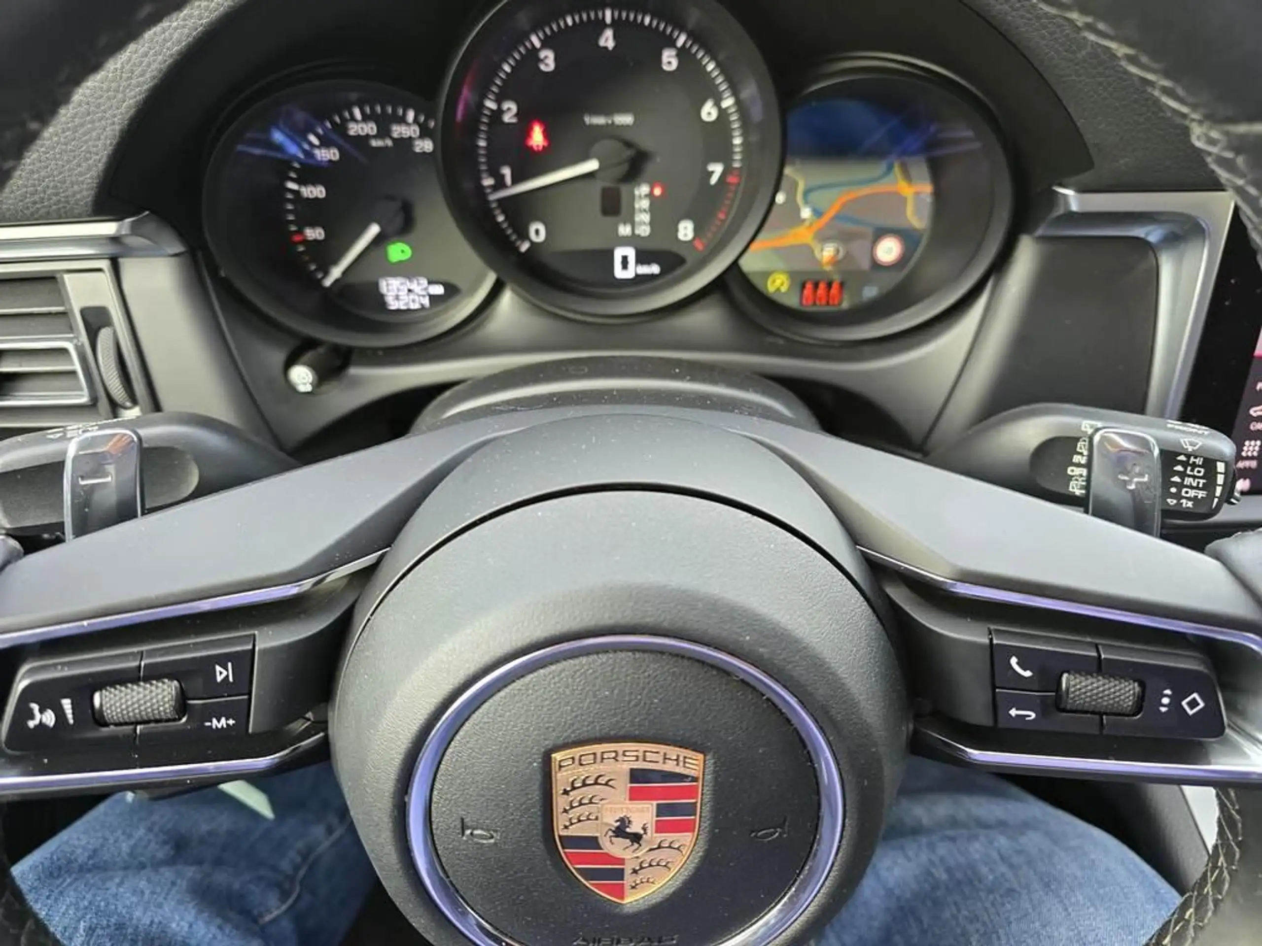 Porsche - Macan