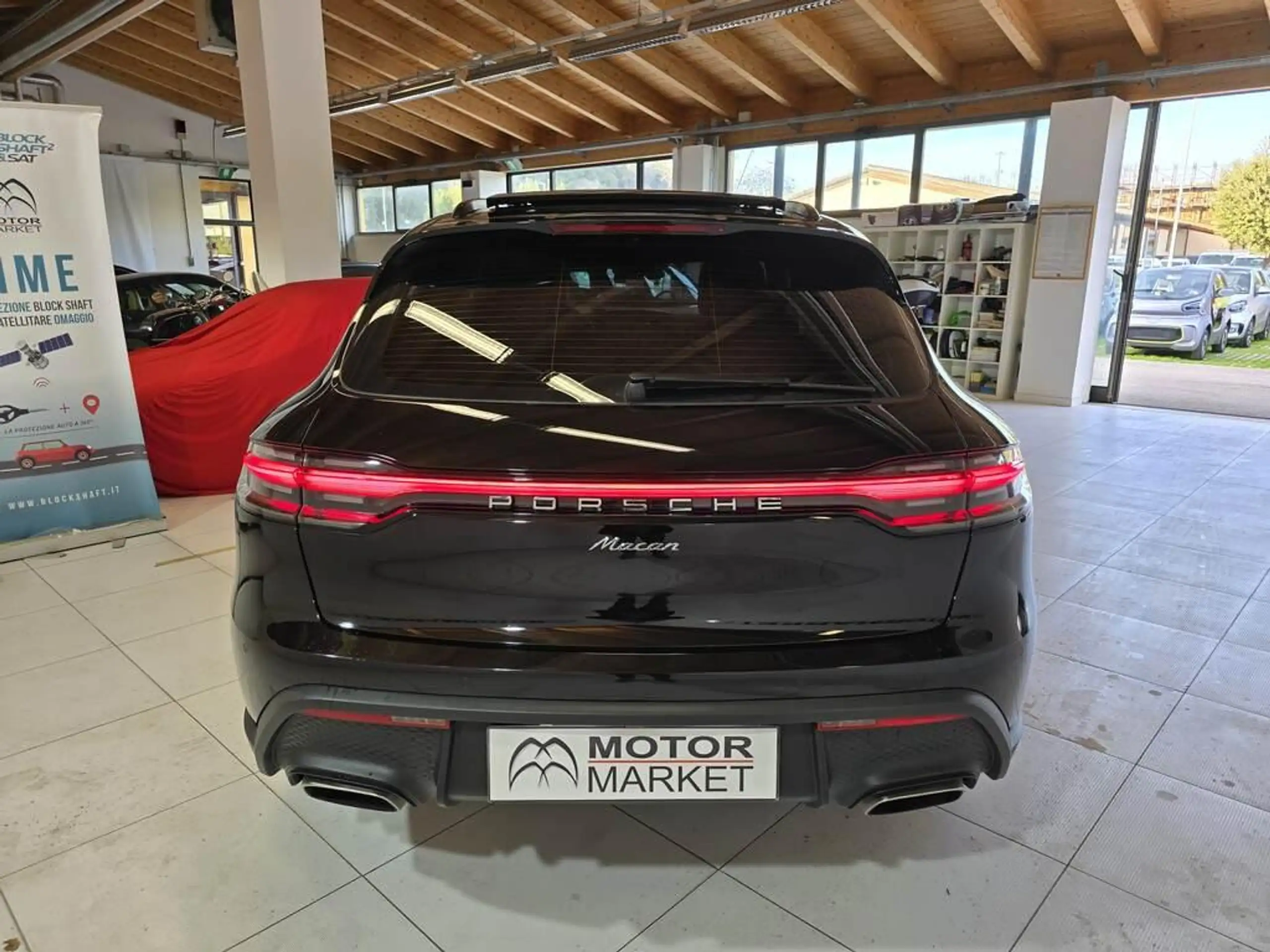 Porsche - Macan