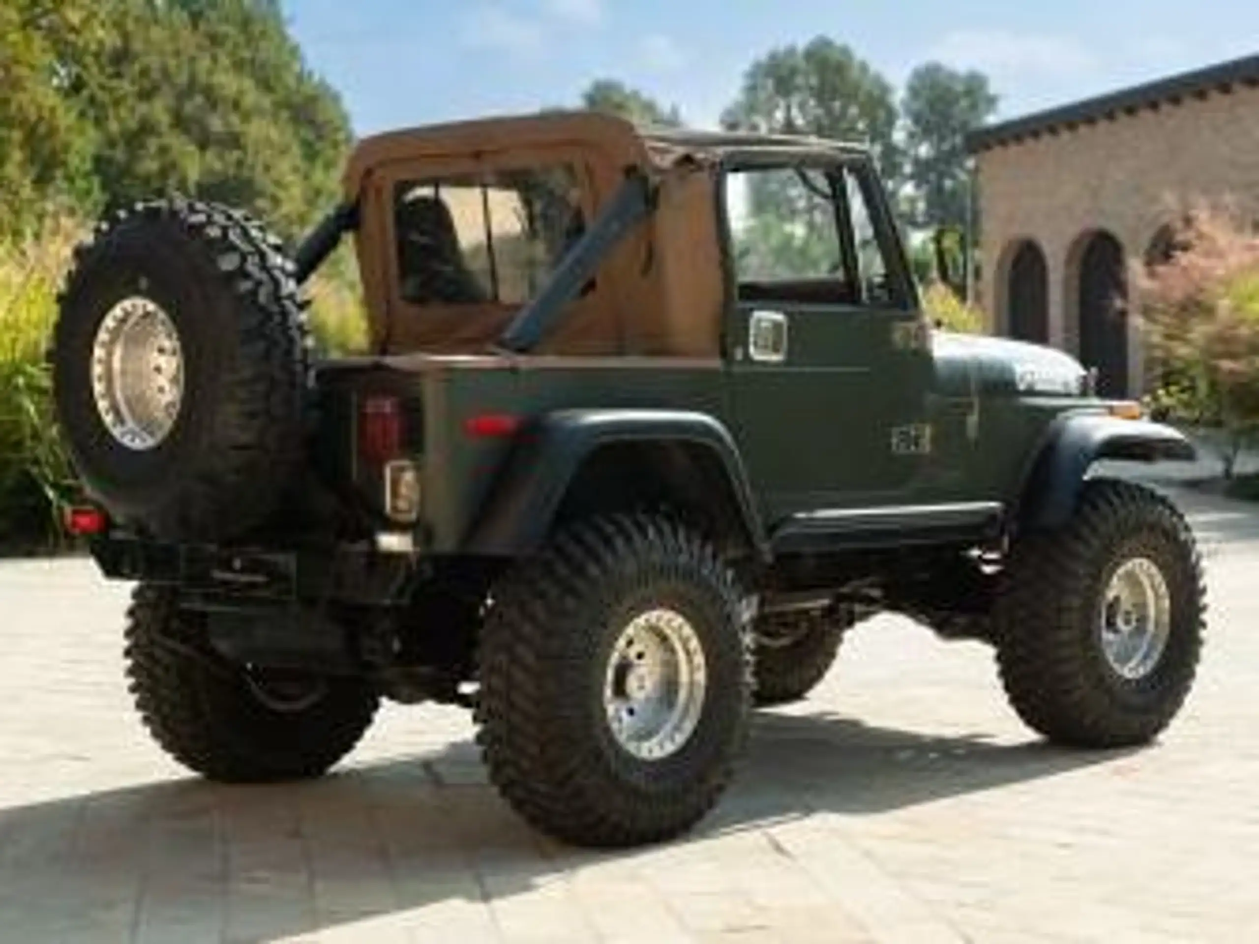 Jeep - CJ-7