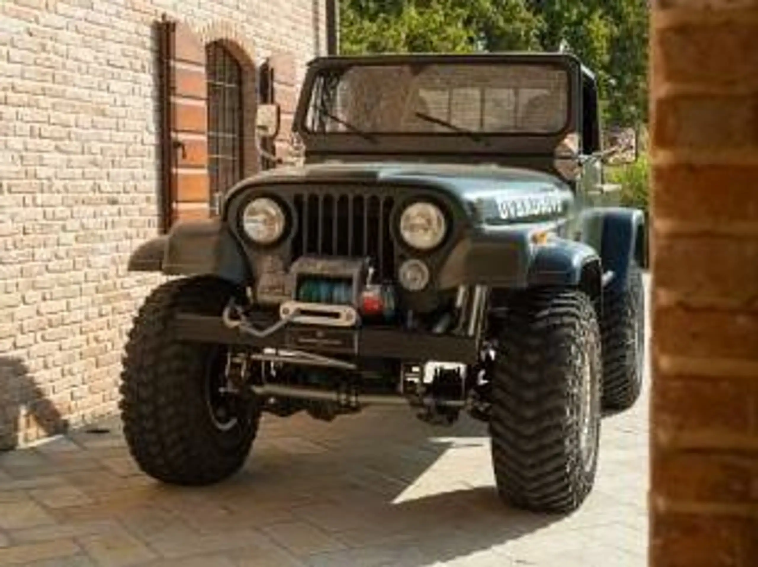 Jeep - CJ-7