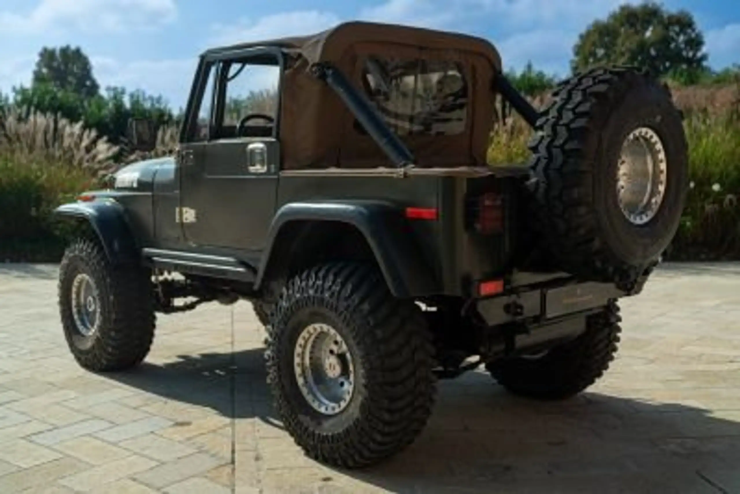 Jeep - CJ-7