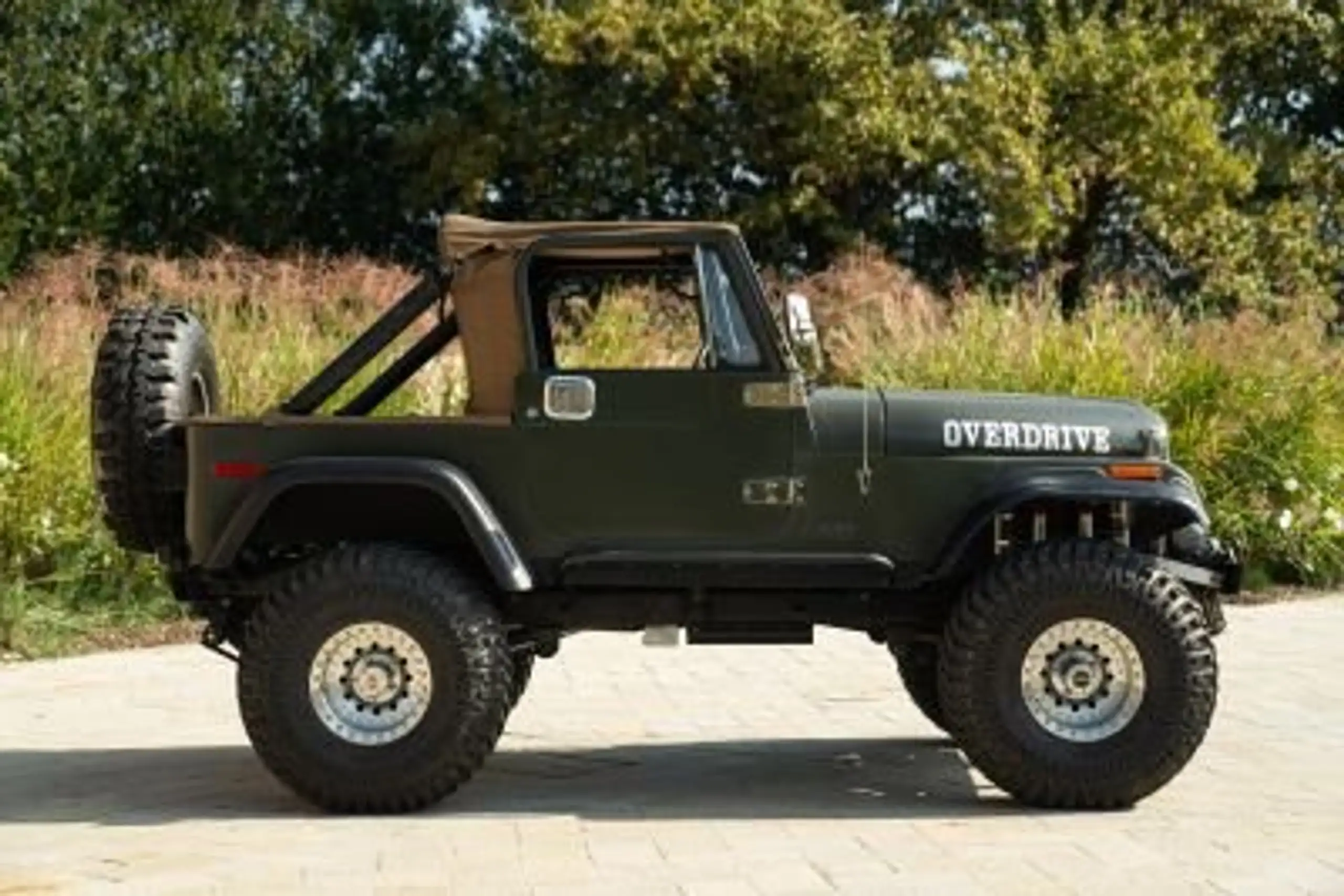 Jeep - CJ-7