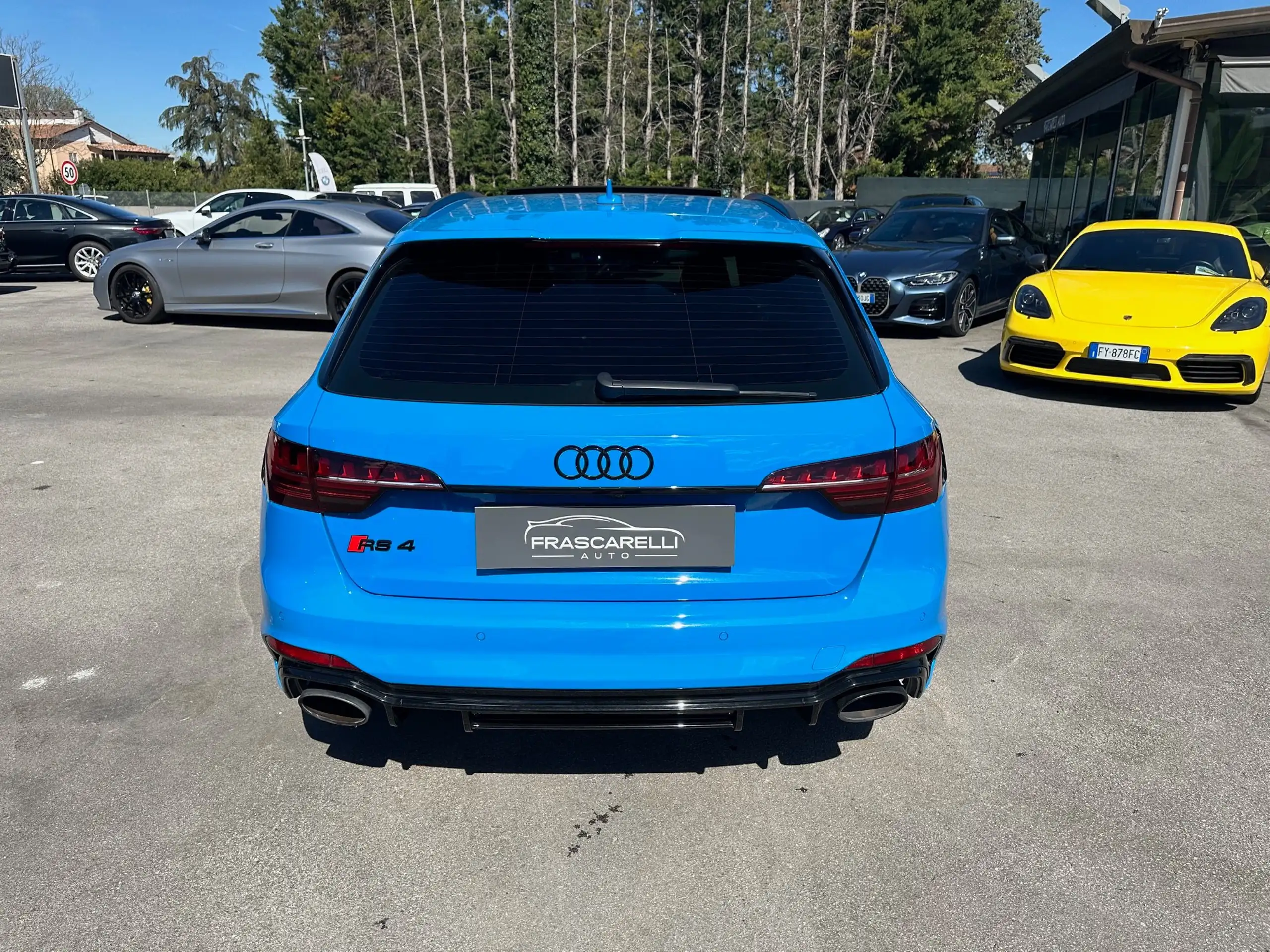 Audi - RS4