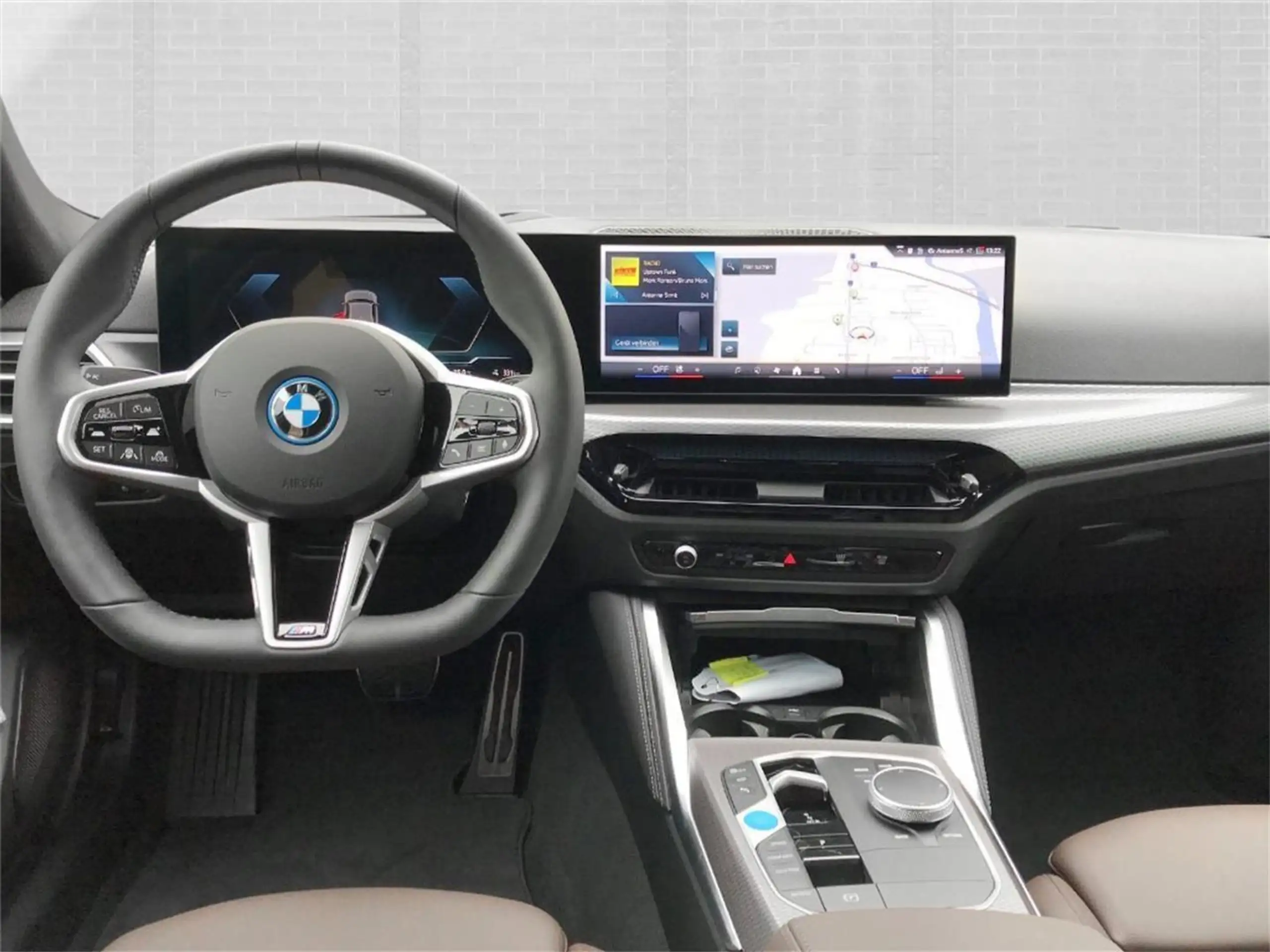 BMW - i4