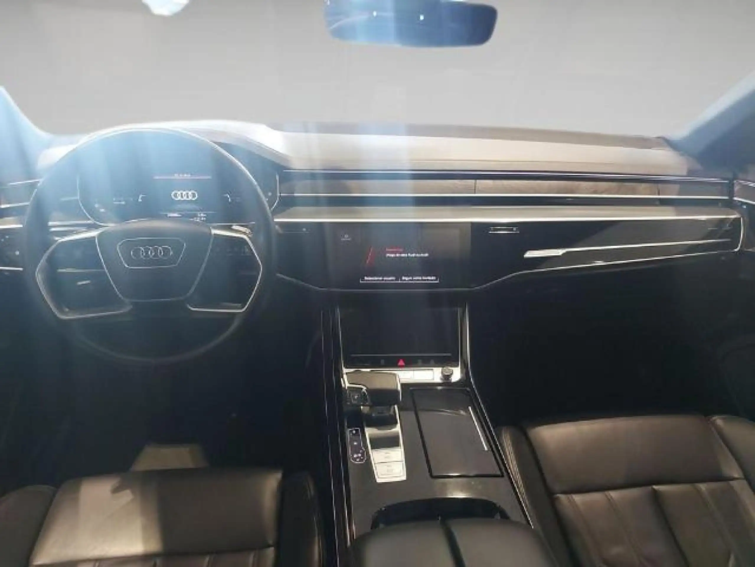 Audi - A8