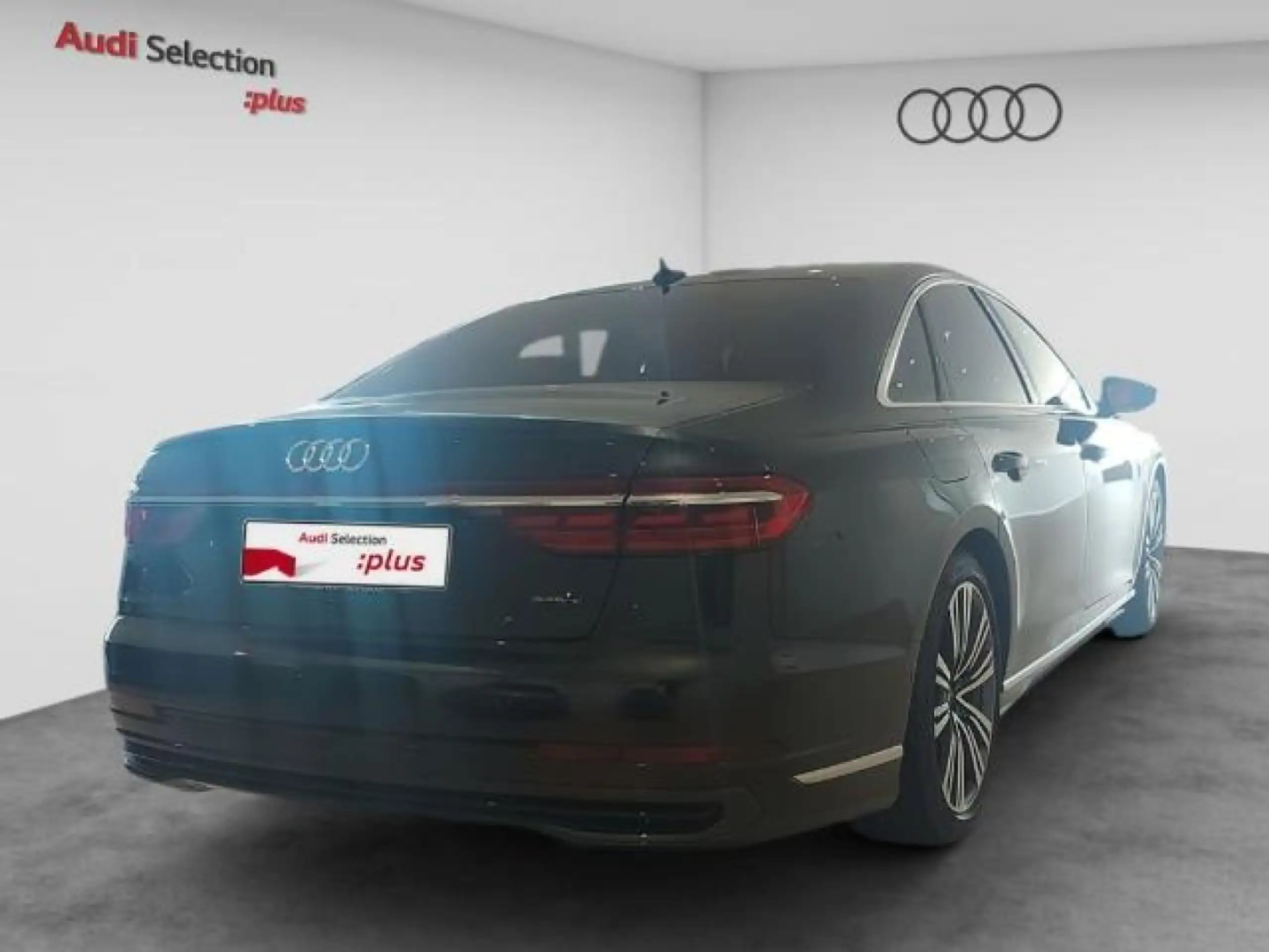 Audi - A8