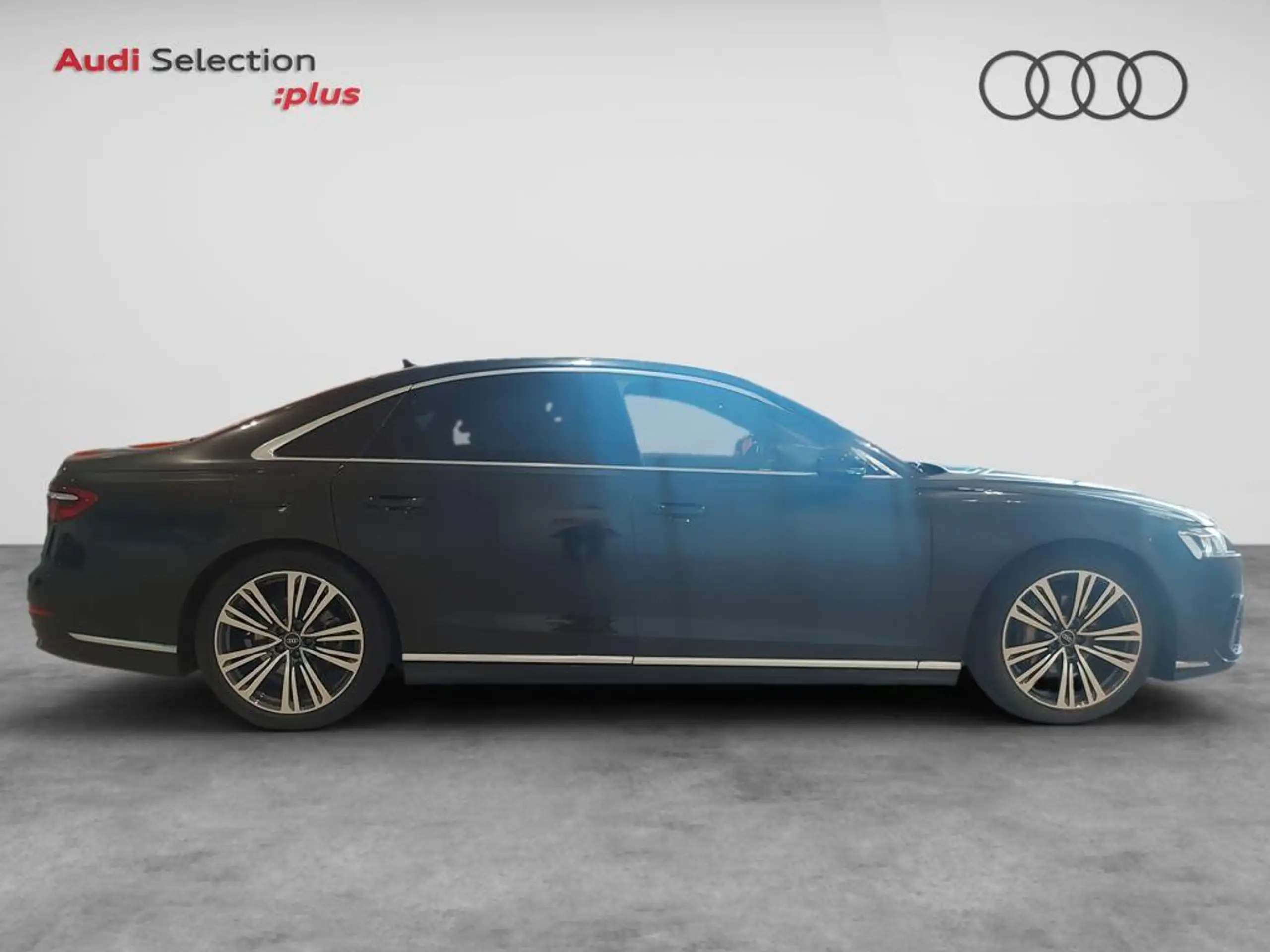 Audi - A8