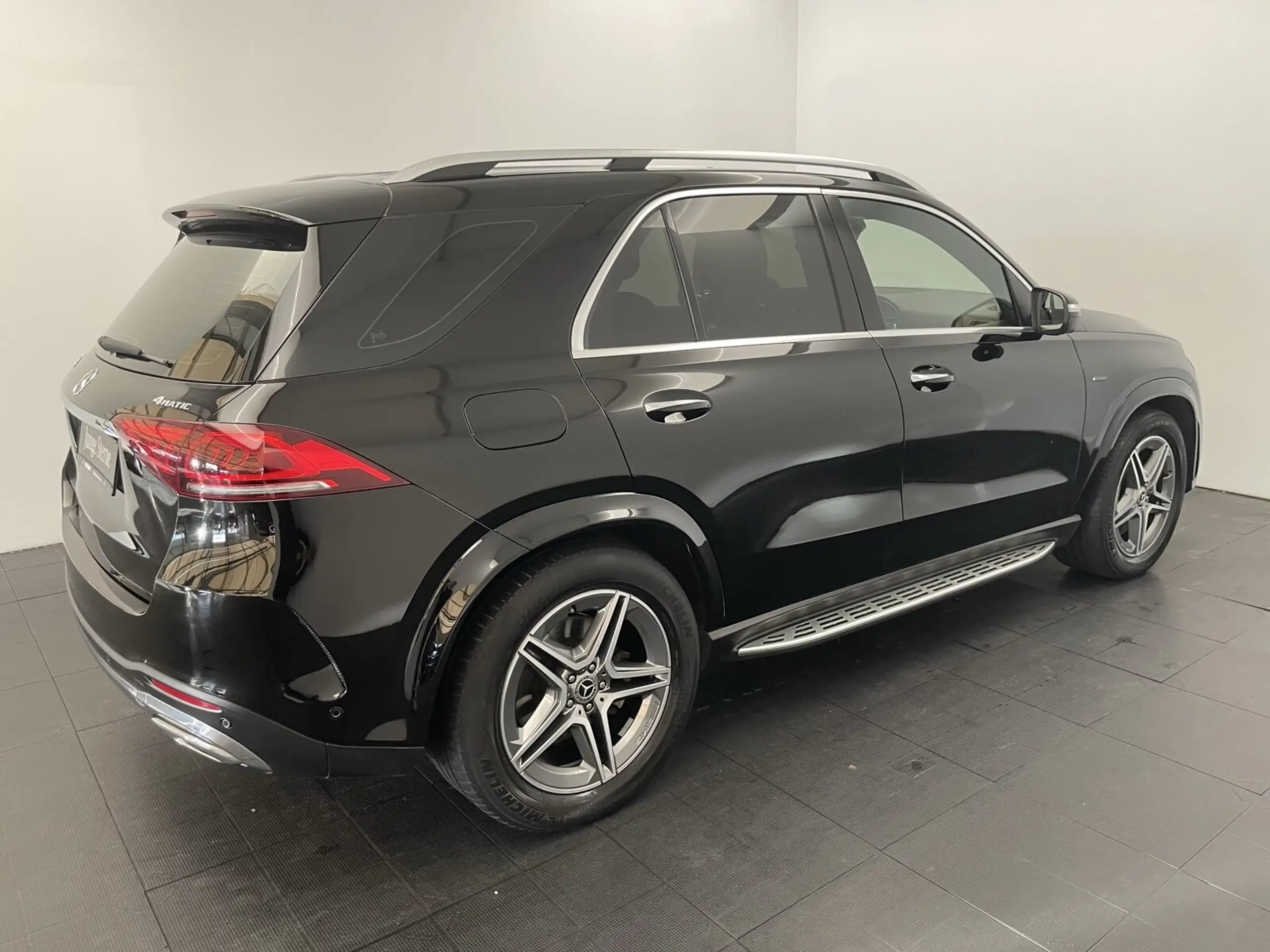 Mercedes-Benz - GLE 350