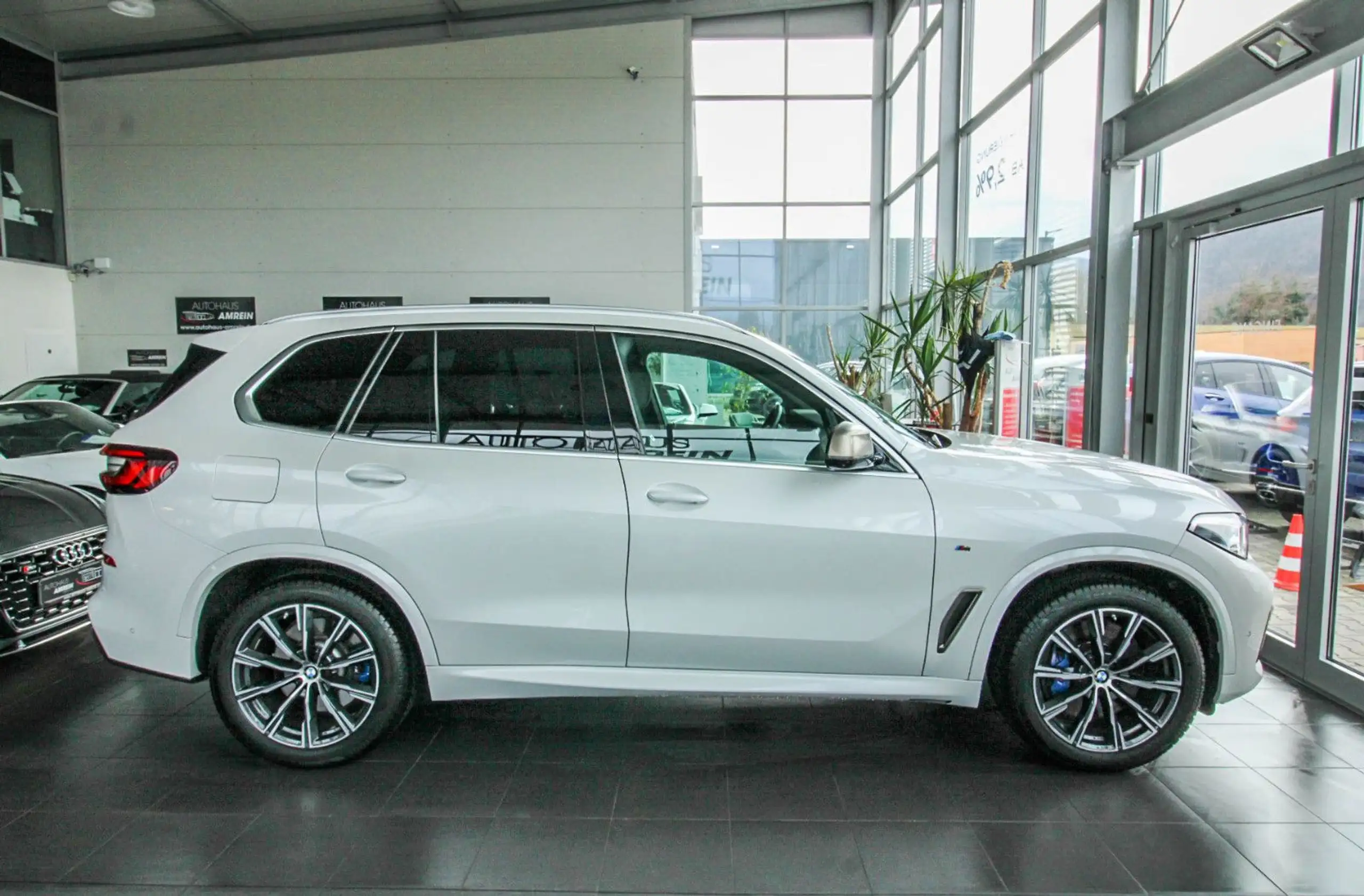 BMW - X5 M