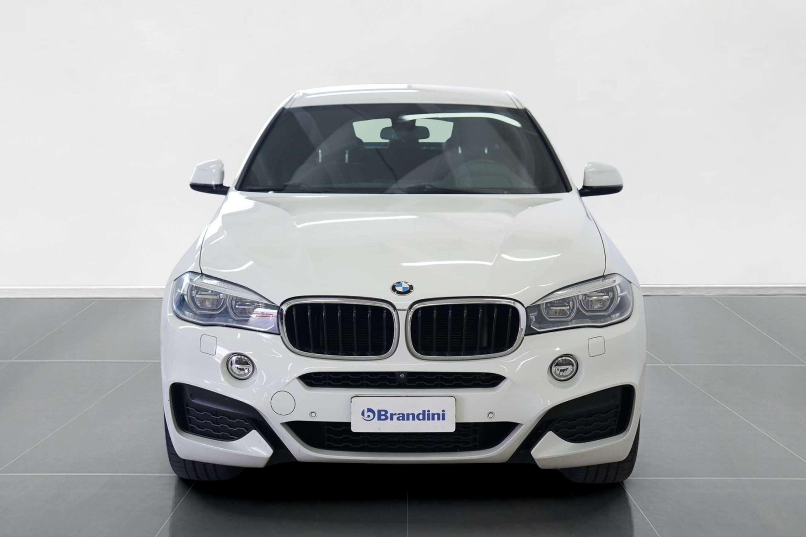 BMW - X6