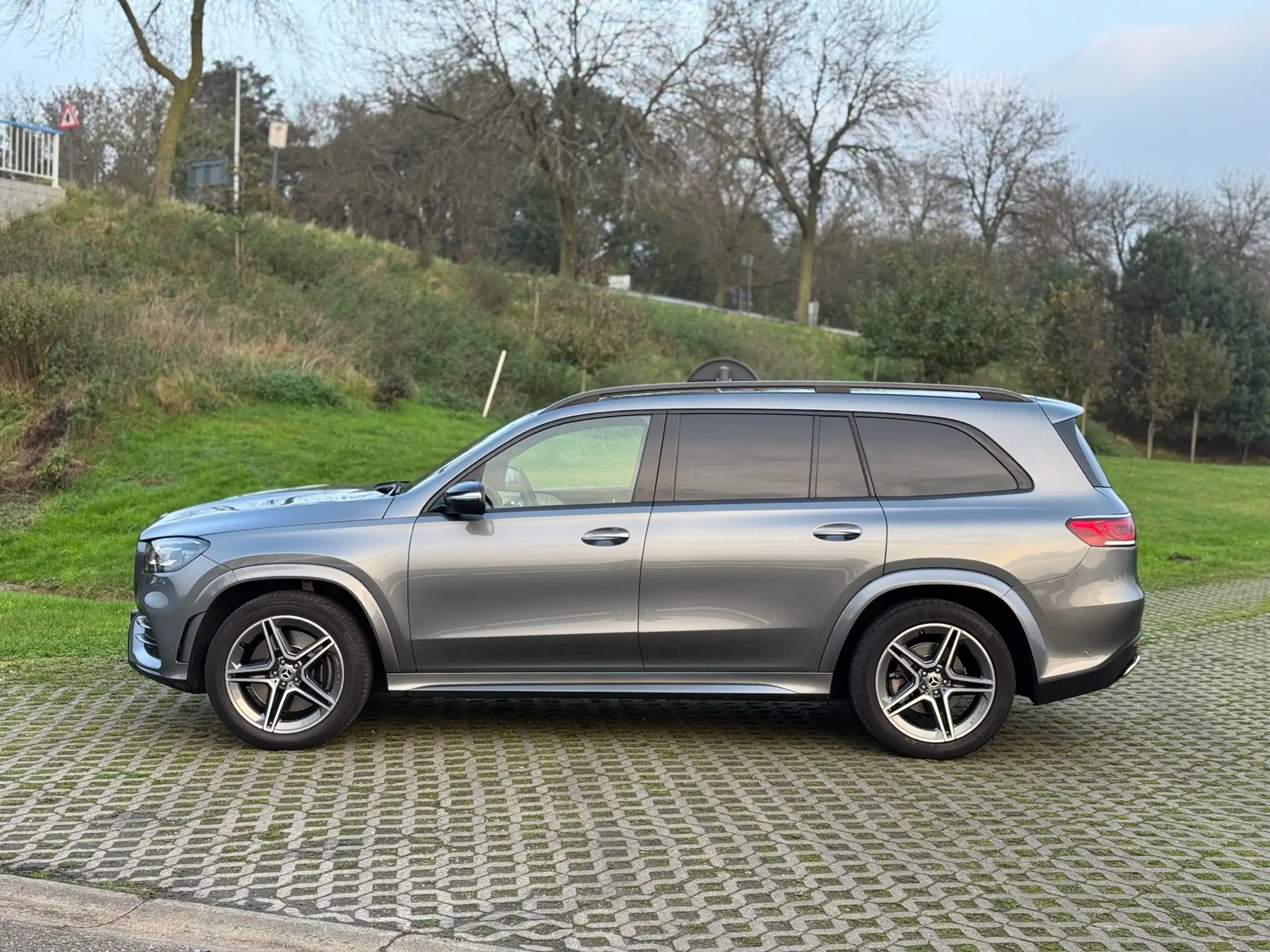 Mercedes-Benz - GLS 350