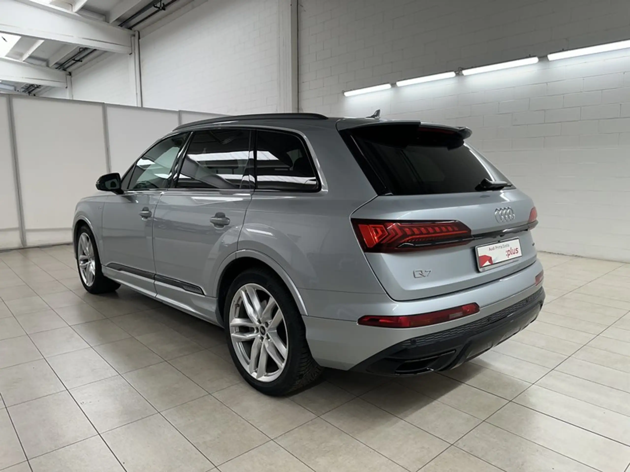 Audi - Q7