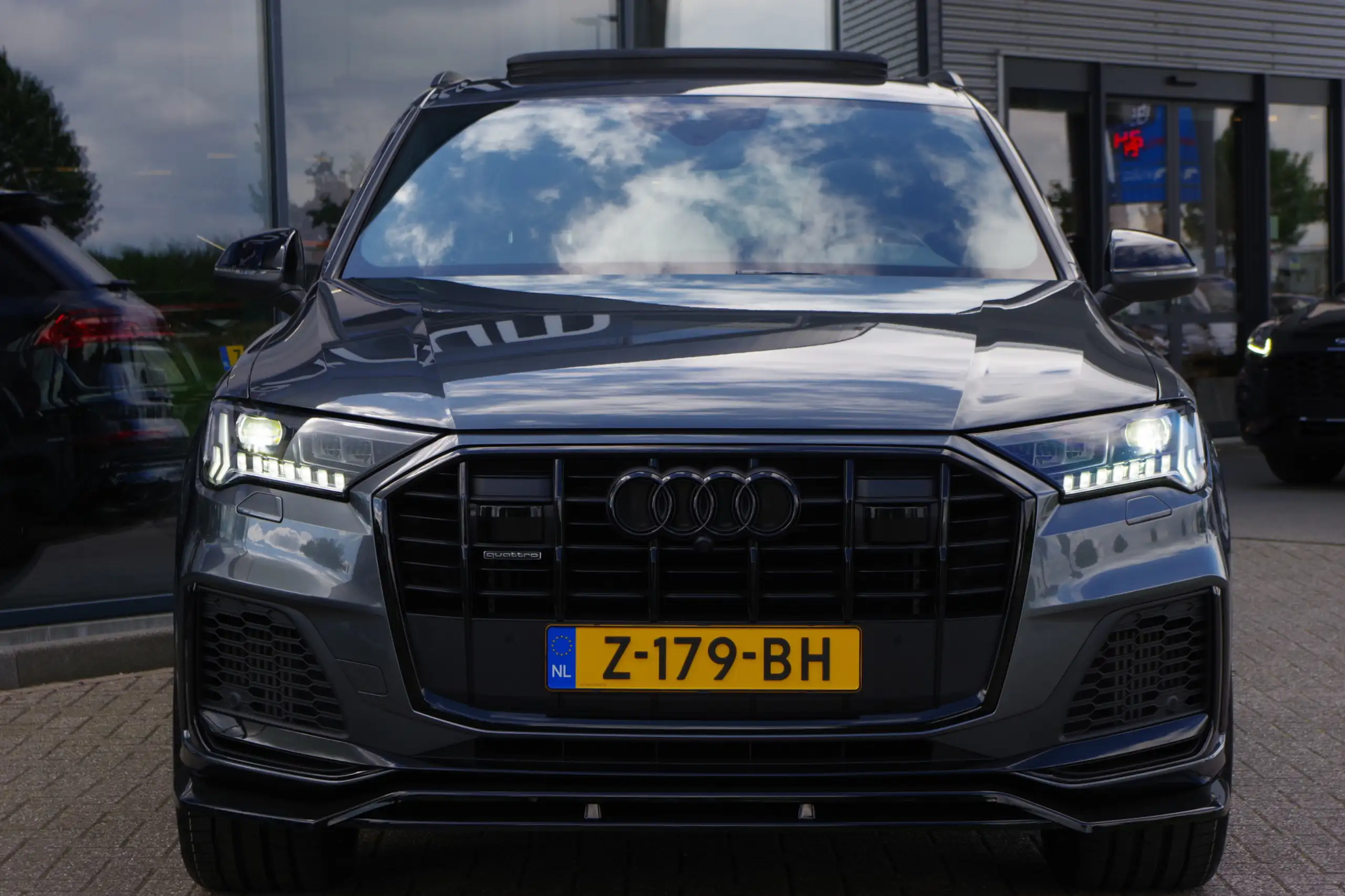 Audi - Q7