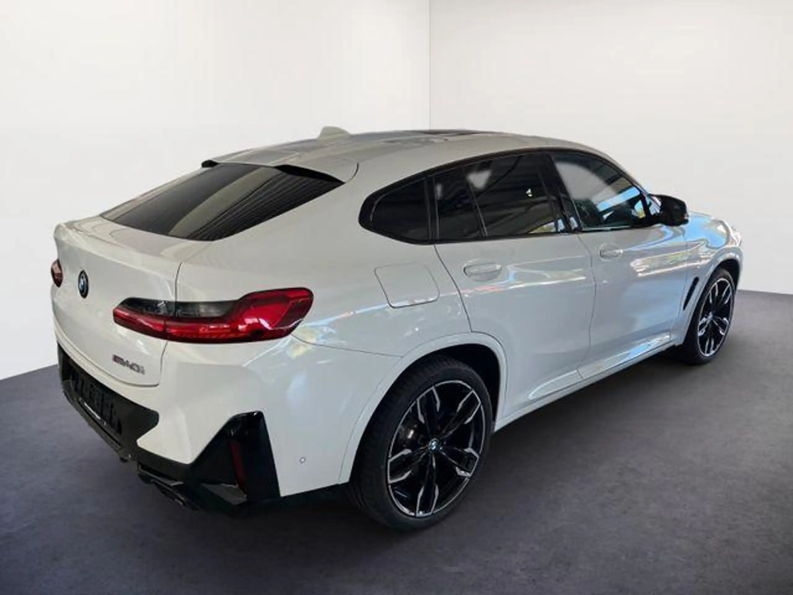 BMW - X4 M