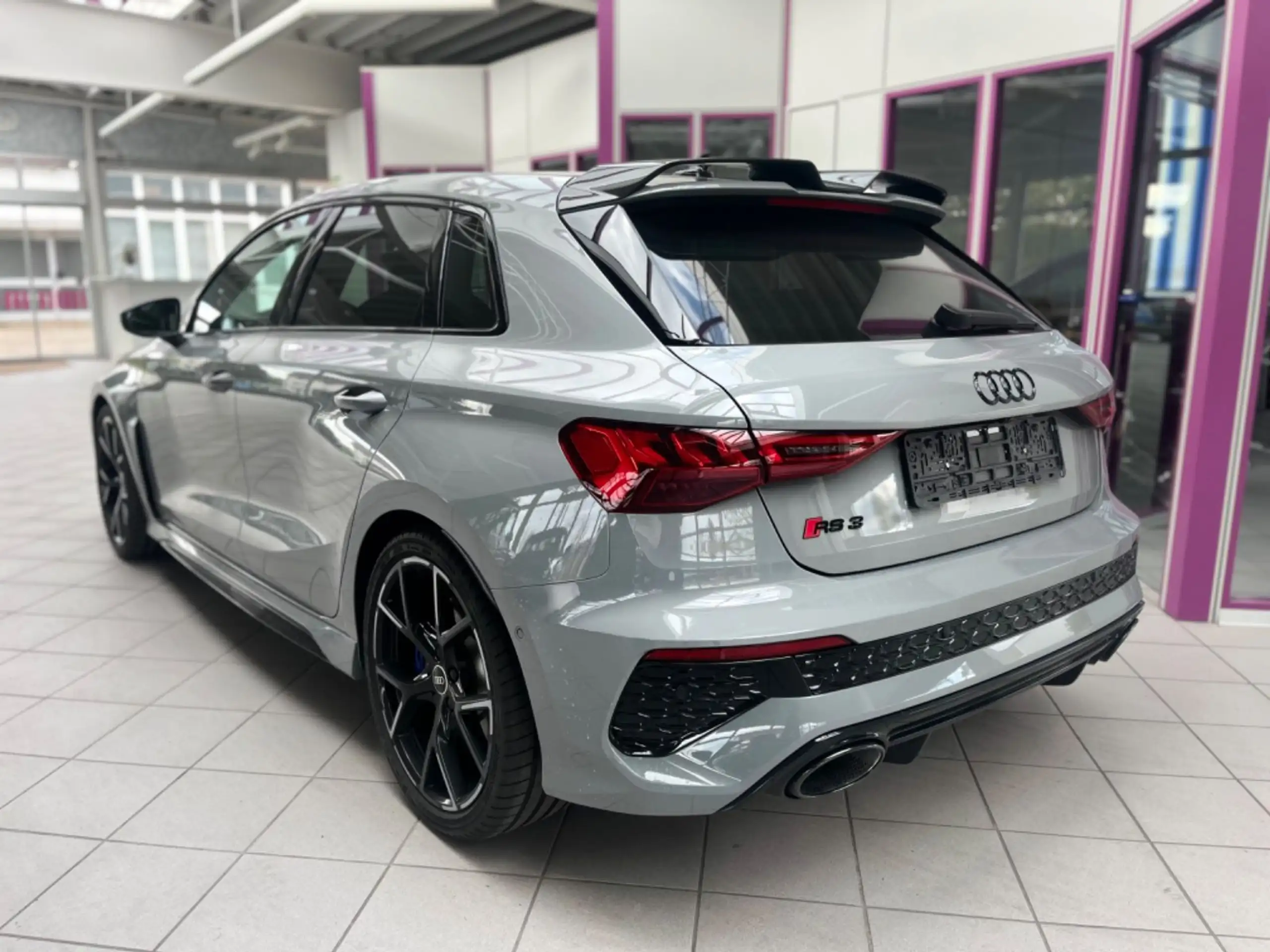 Audi - RS3