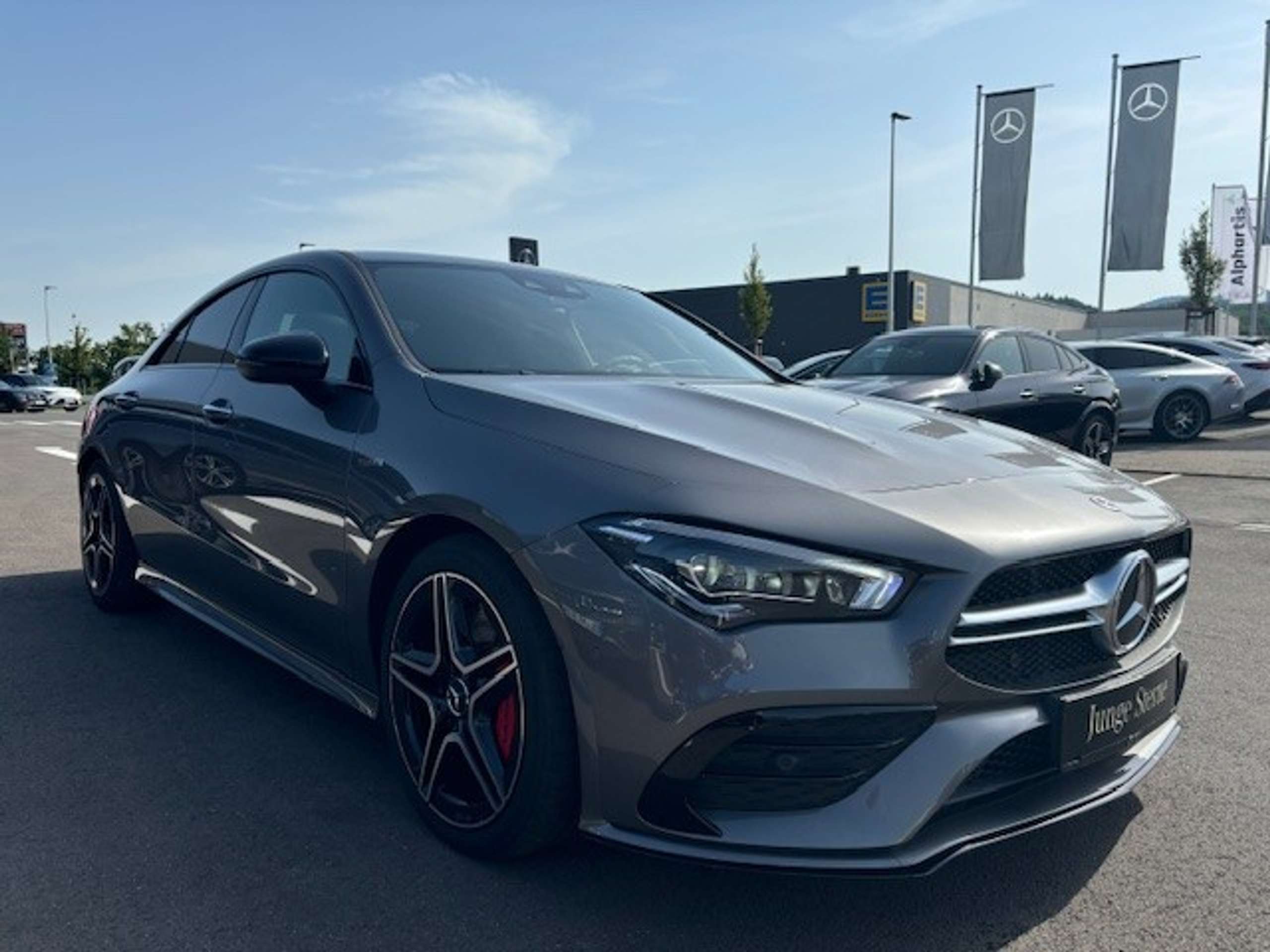 Mercedes-Benz - CLA 35 AMG