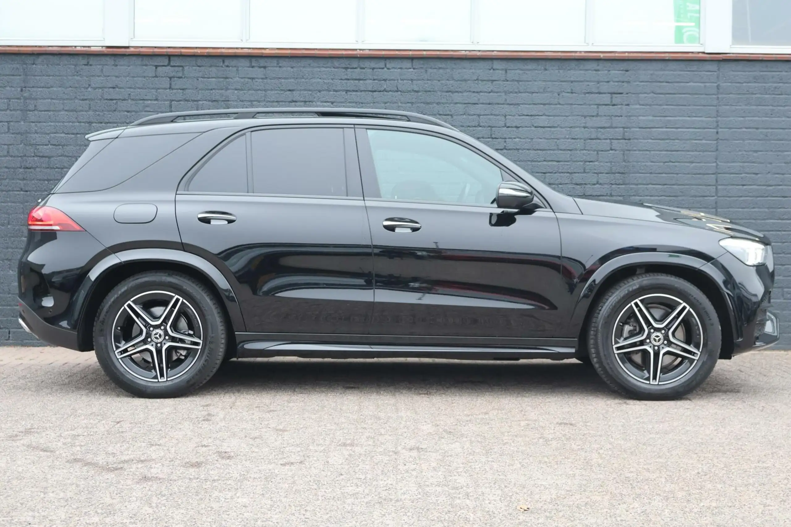 Mercedes-Benz - GLE 350